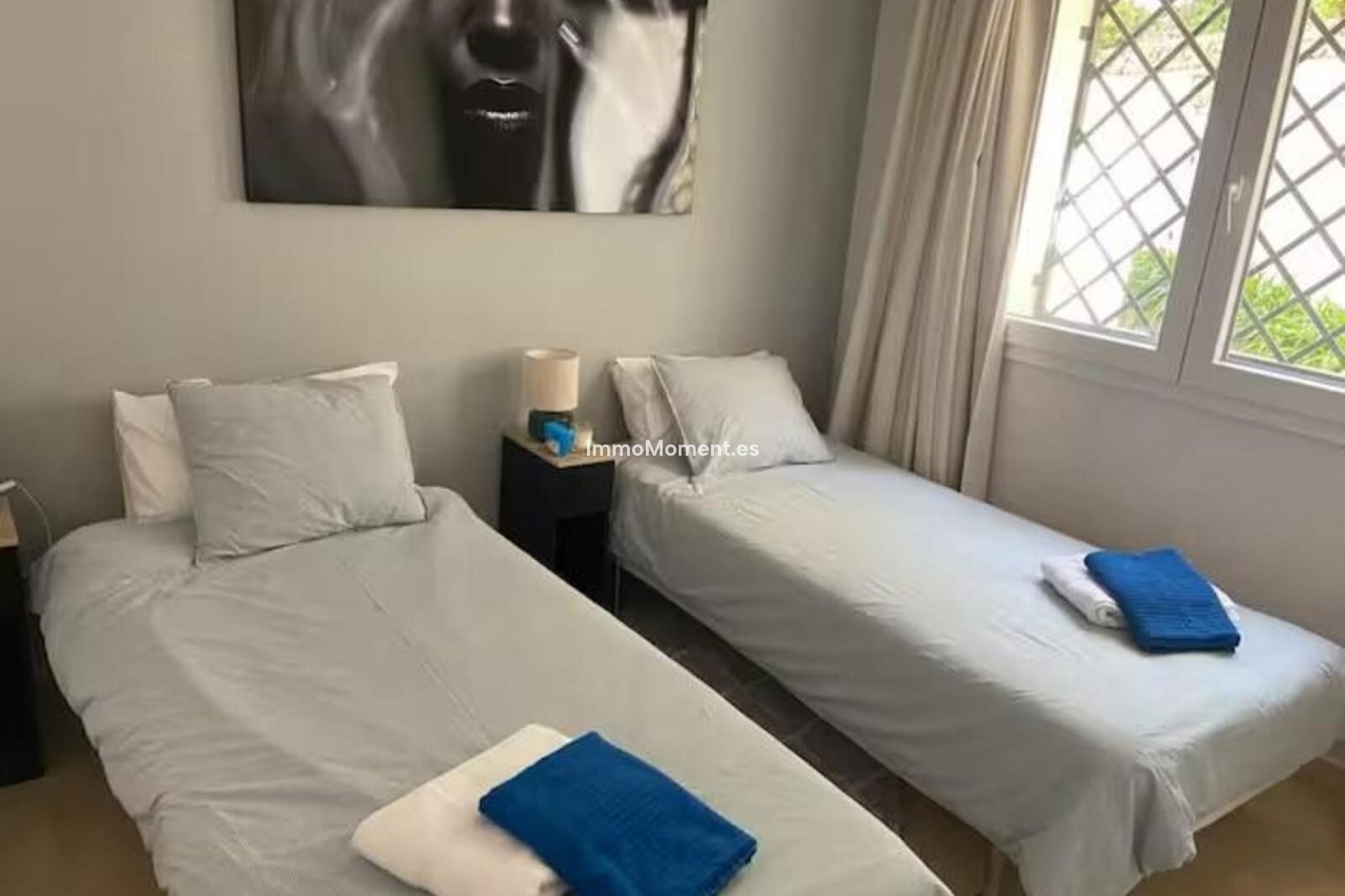 Resale - Apartment - Marbella - Nueva Andalucía