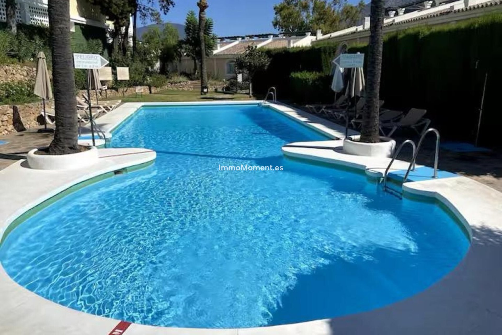 Resale - Apartment - Marbella - Nueva Andalucía