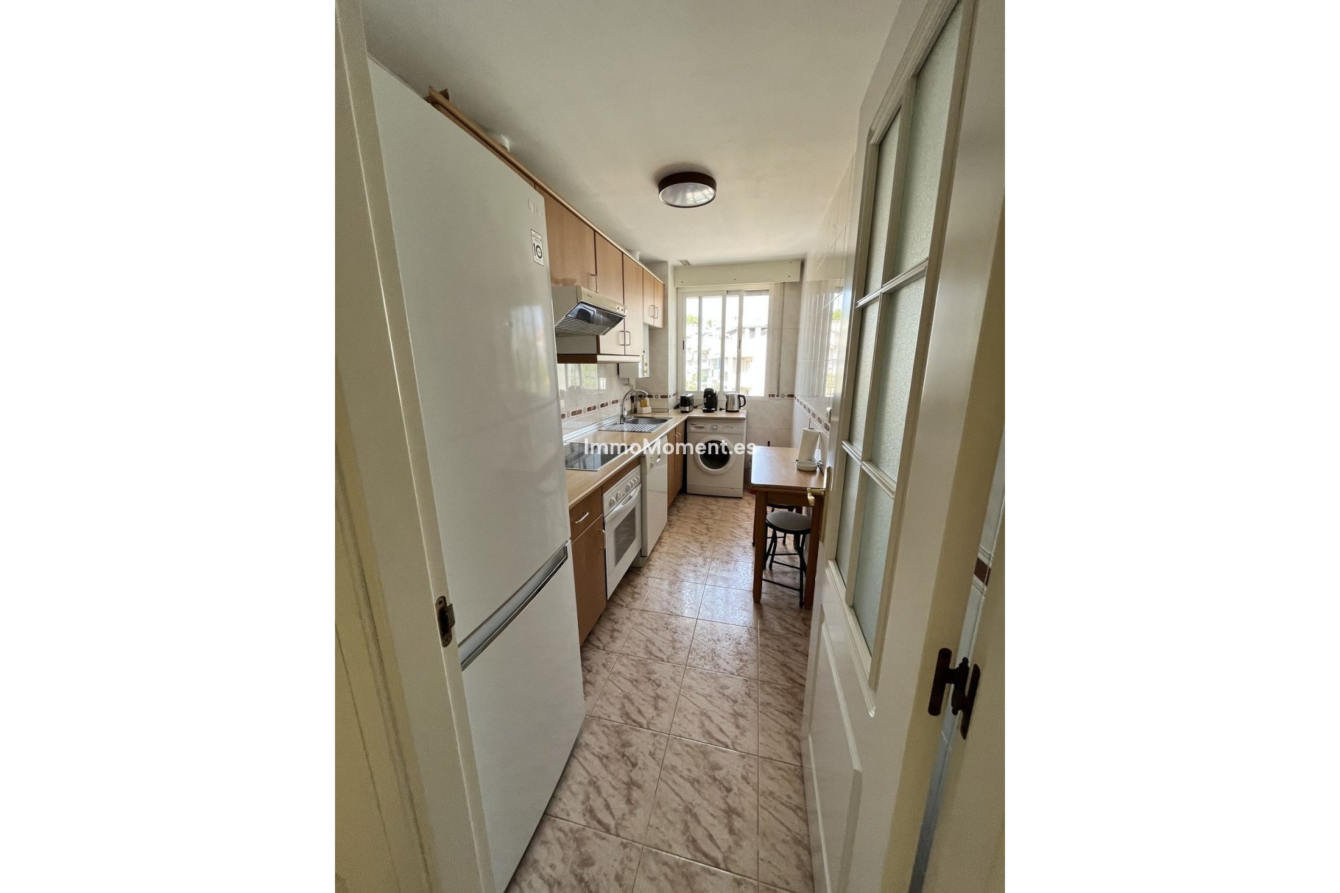 Resale - Apartment - Marbella - Nueva Andalucía