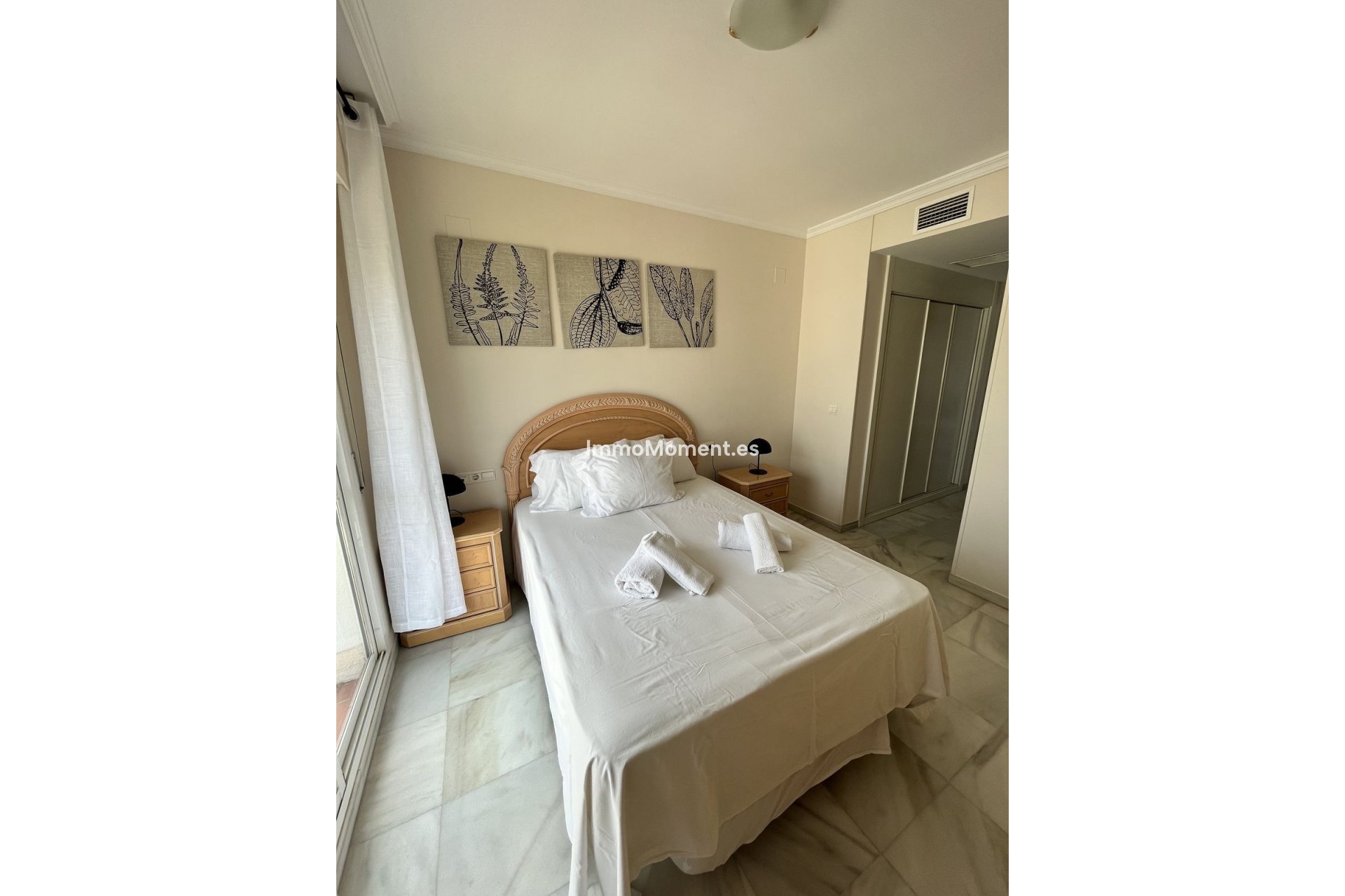 Resale - Apartment - Marbella - Nueva Andalucía