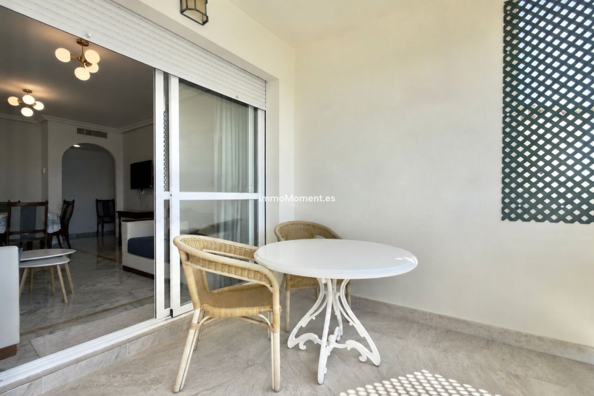 Resale - Apartment - Marbella - Nueva Andalucía
