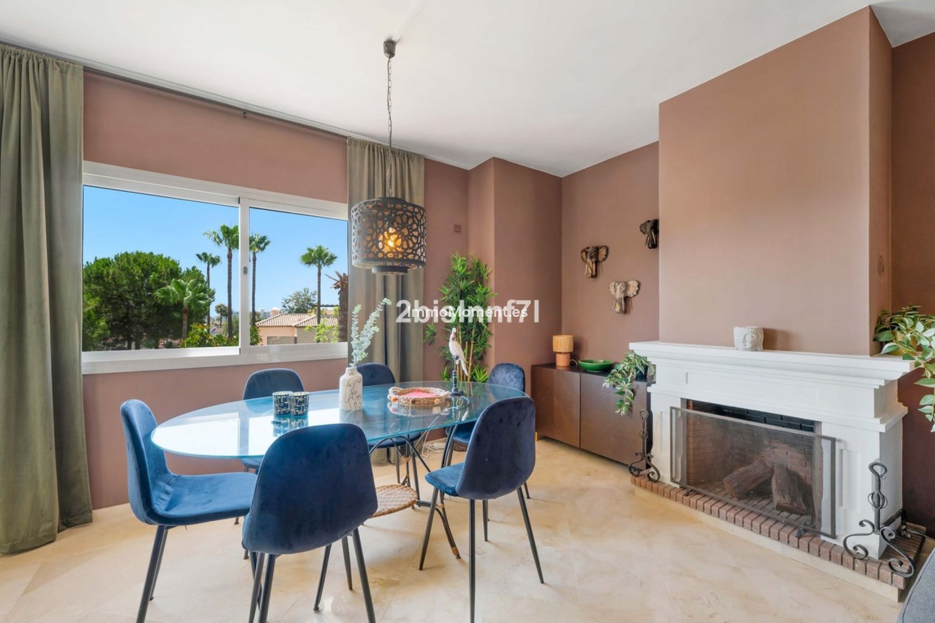 Resale - Apartment - Marbella - Nueva Andalucía