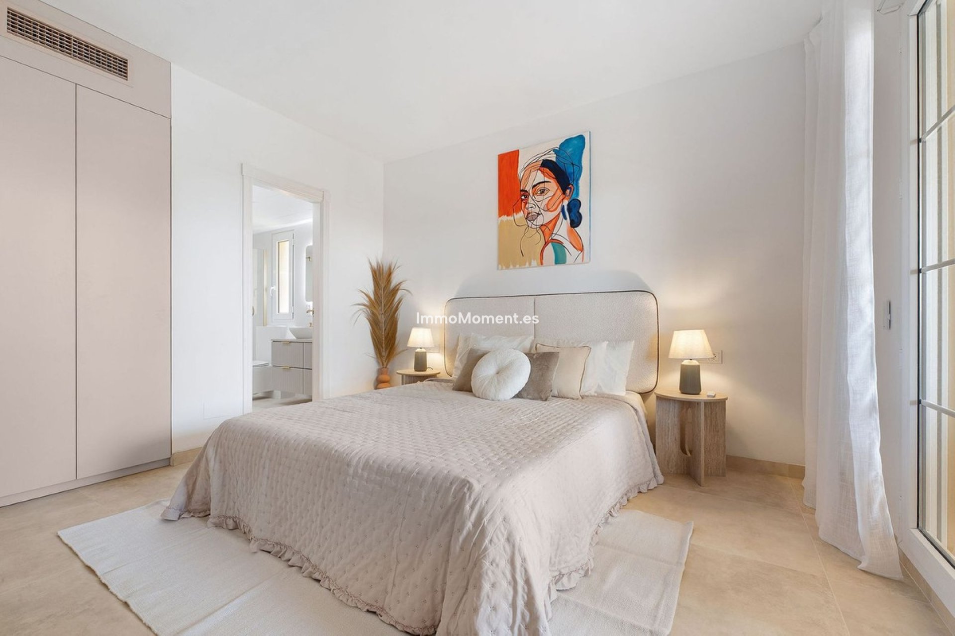 Resale - Apartment - Marbella - Nueva Andalucía