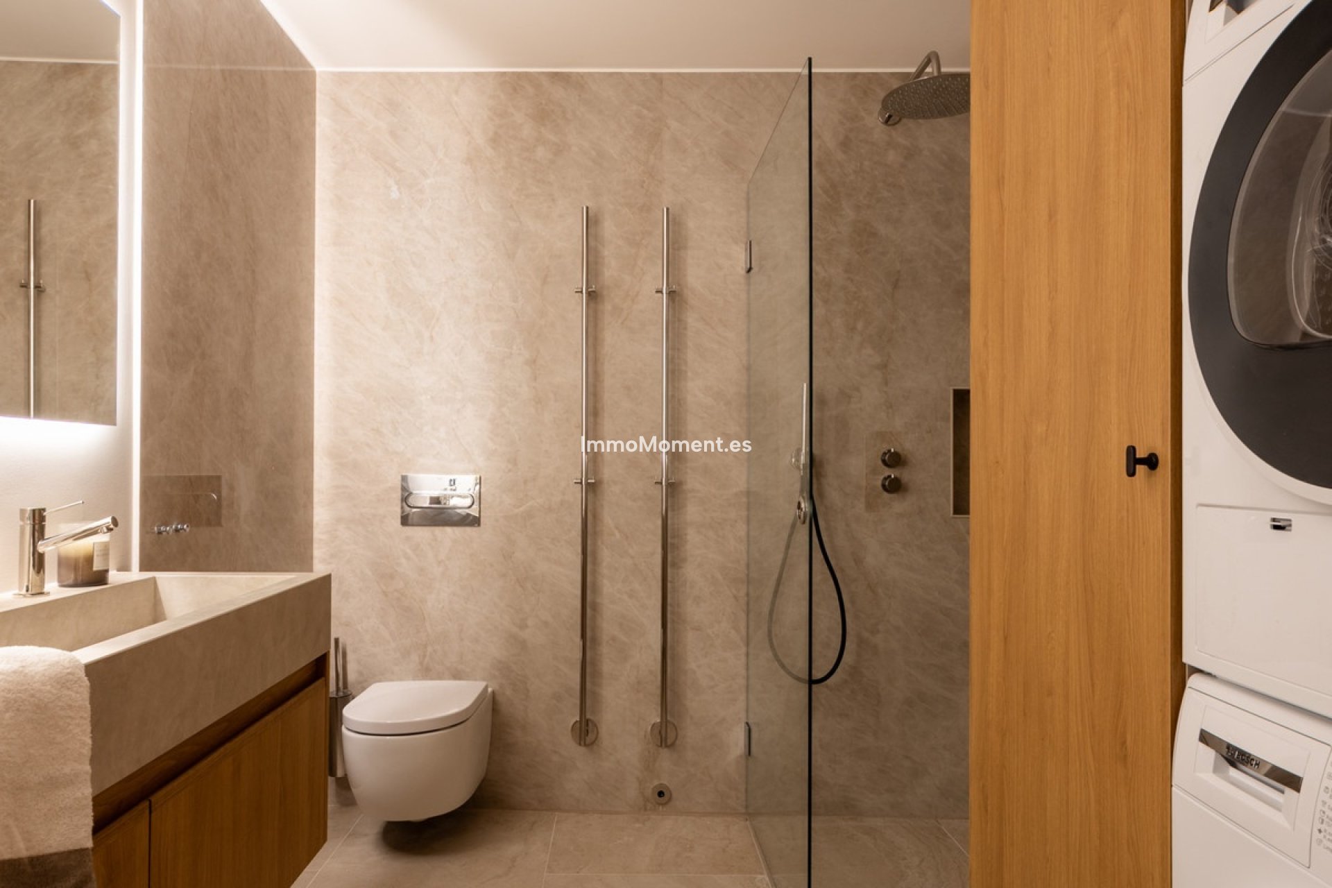 Resale - Apartment - Marbella - Nueva Andalucía