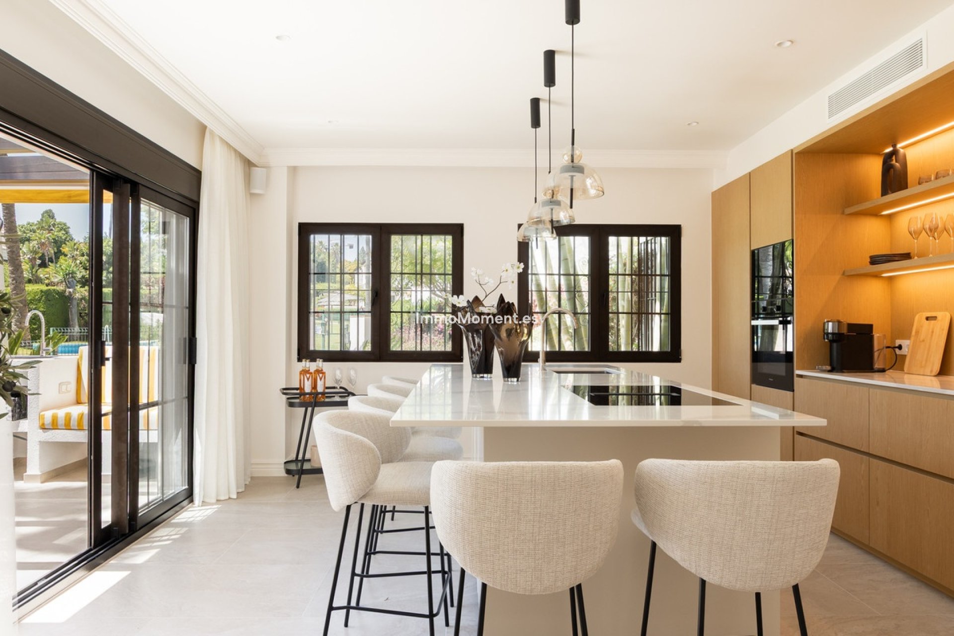 Resale - Apartment - Marbella - Nueva Andalucía