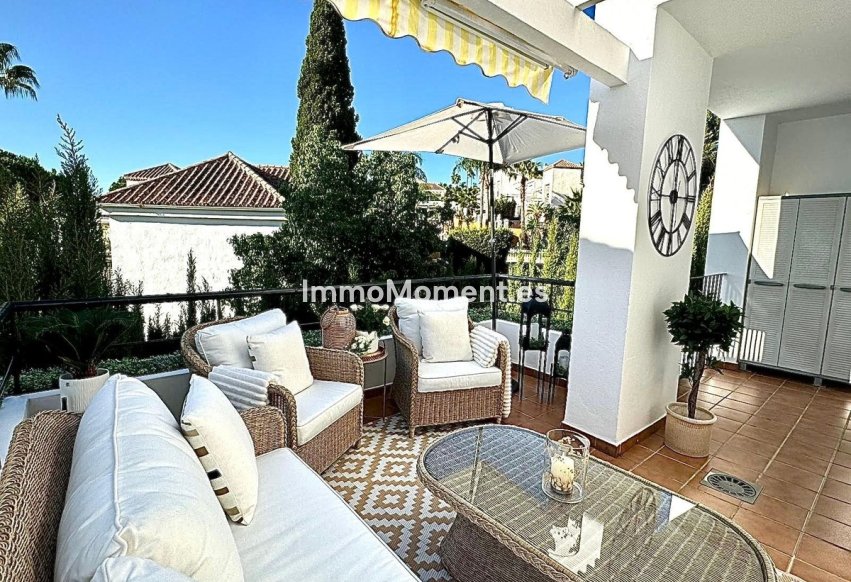 Resale - Apartment - Marbella - Nueva Andalucía