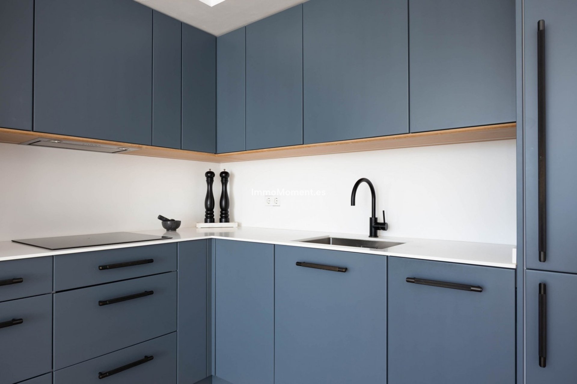 Resale - Apartment - Marbella - Nueva Andalucía