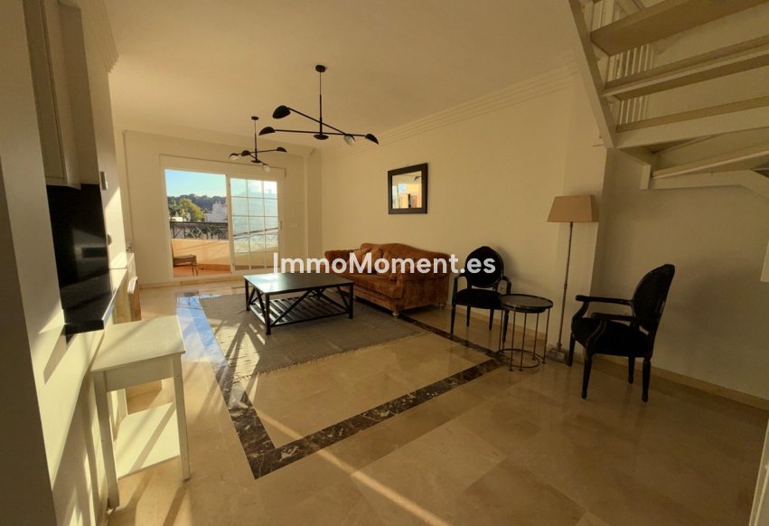 Resale - Apartment - Marbella - Nueva Andalucía