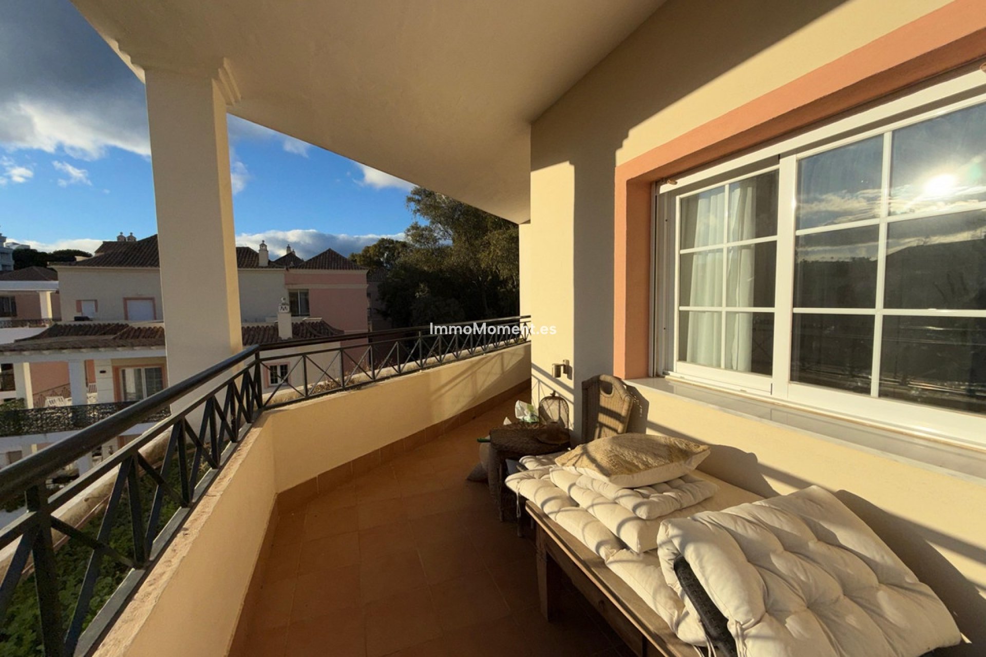 Resale - Apartment - Marbella - Nueva Andalucía