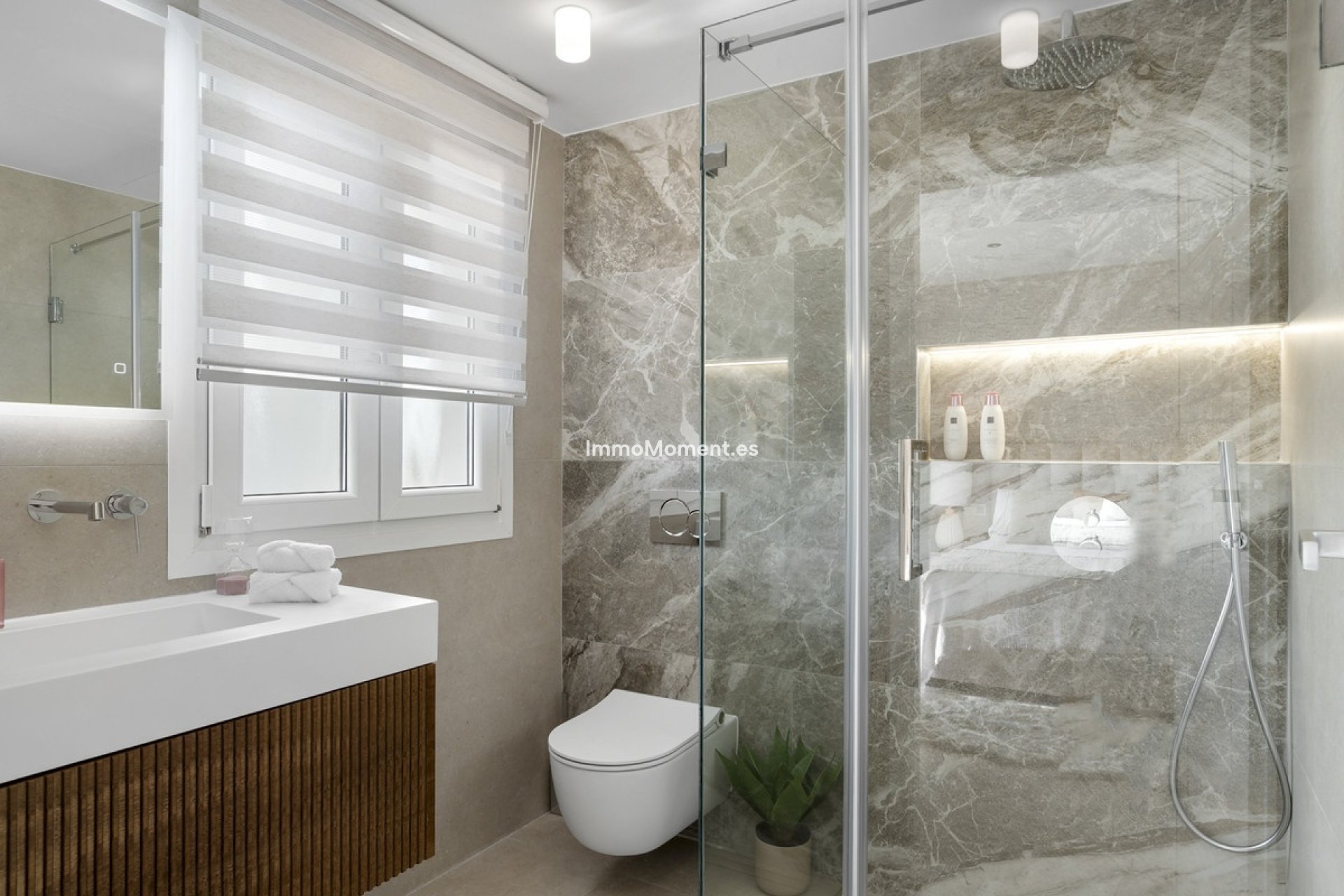 Resale - Apartment - Marbella - Nueva Andalucía