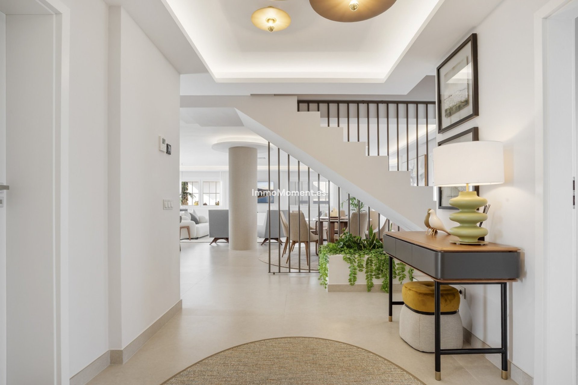 Resale - Apartment - Marbella - Nueva Andalucía