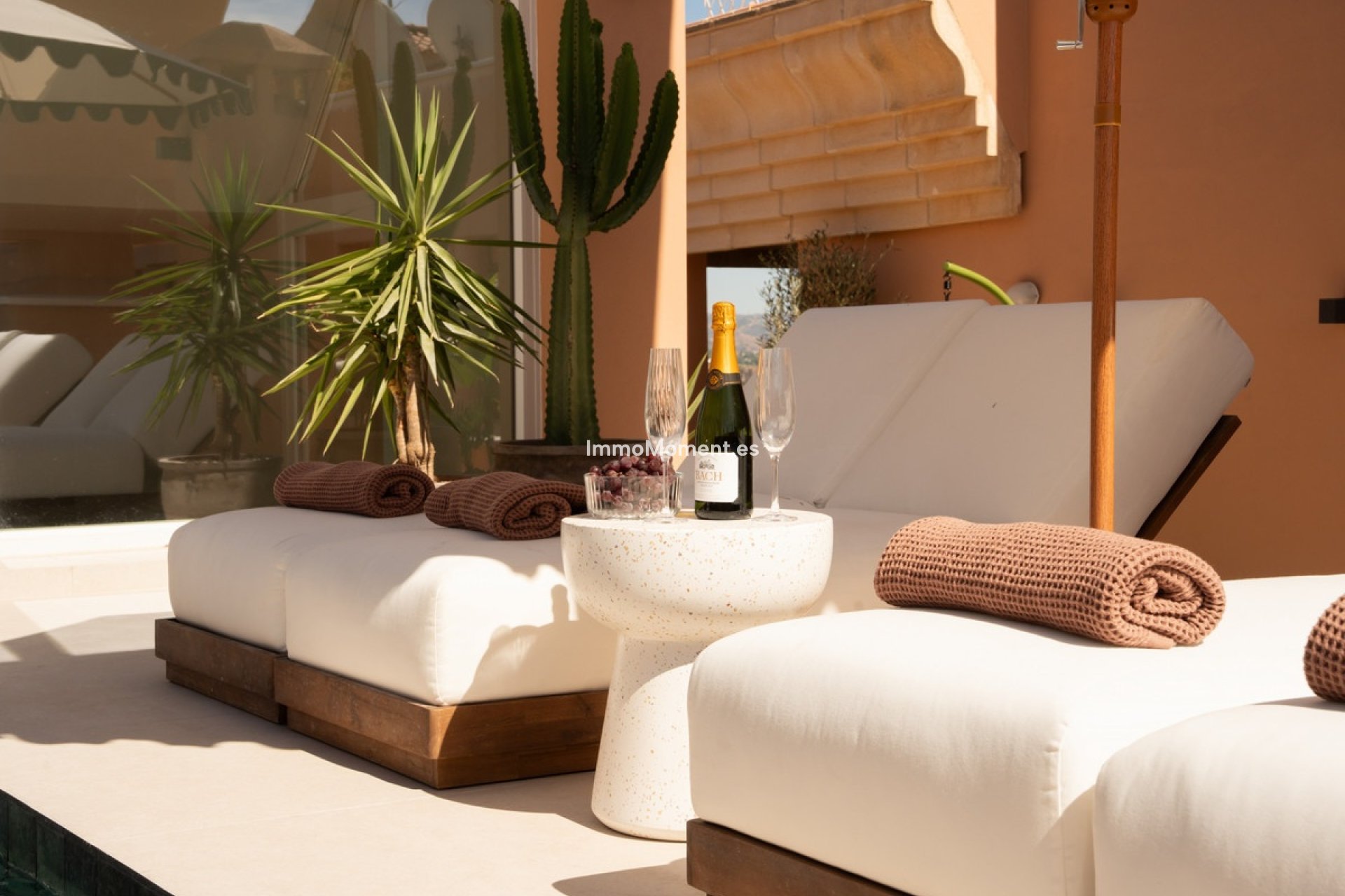 Resale - Apartment - Marbella - Nueva Andalucía