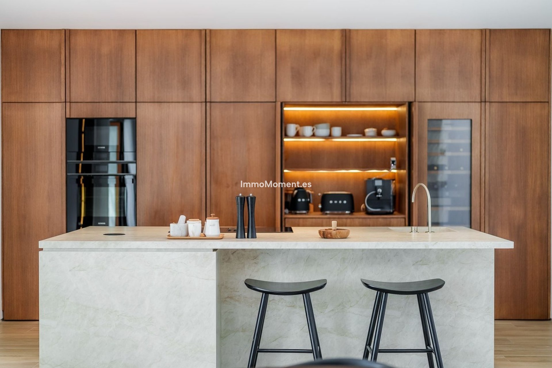 Resale - Apartment - Marbella - Nueva Andalucía