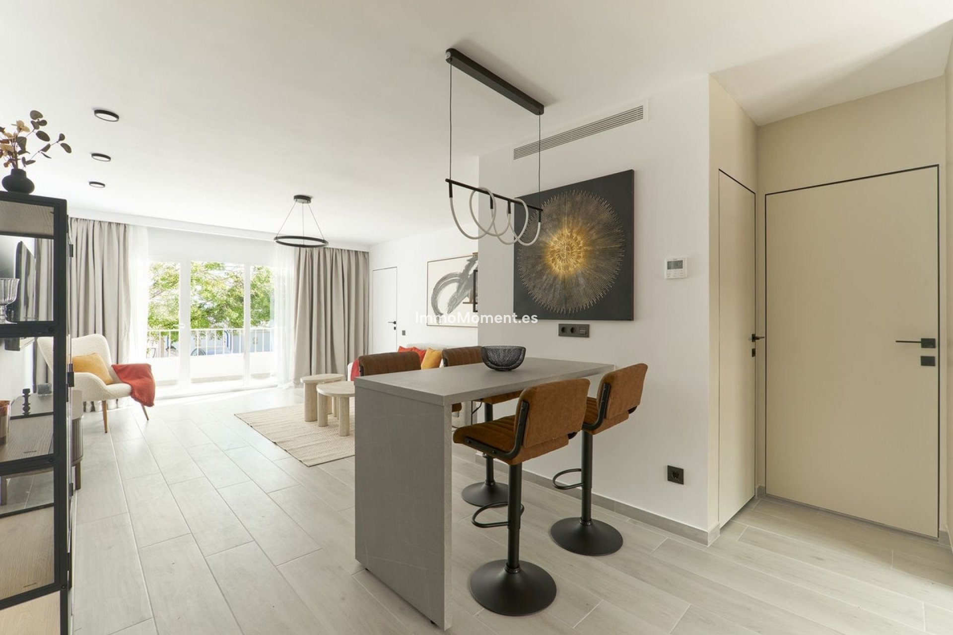 Resale - Apartment - Marbella - Nueva Andalucía