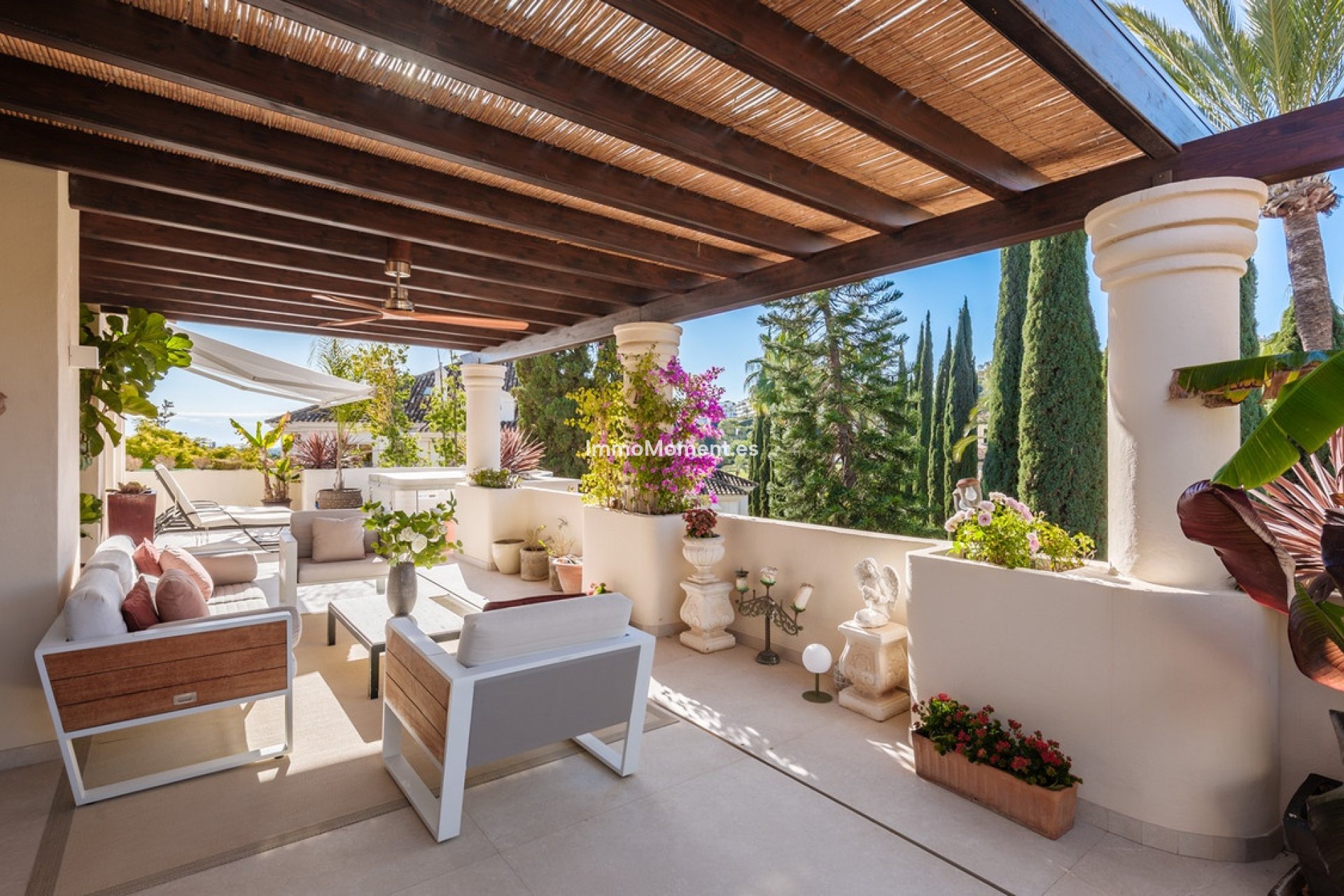 Resale - Apartment - Marbella - Nueva Andalucía