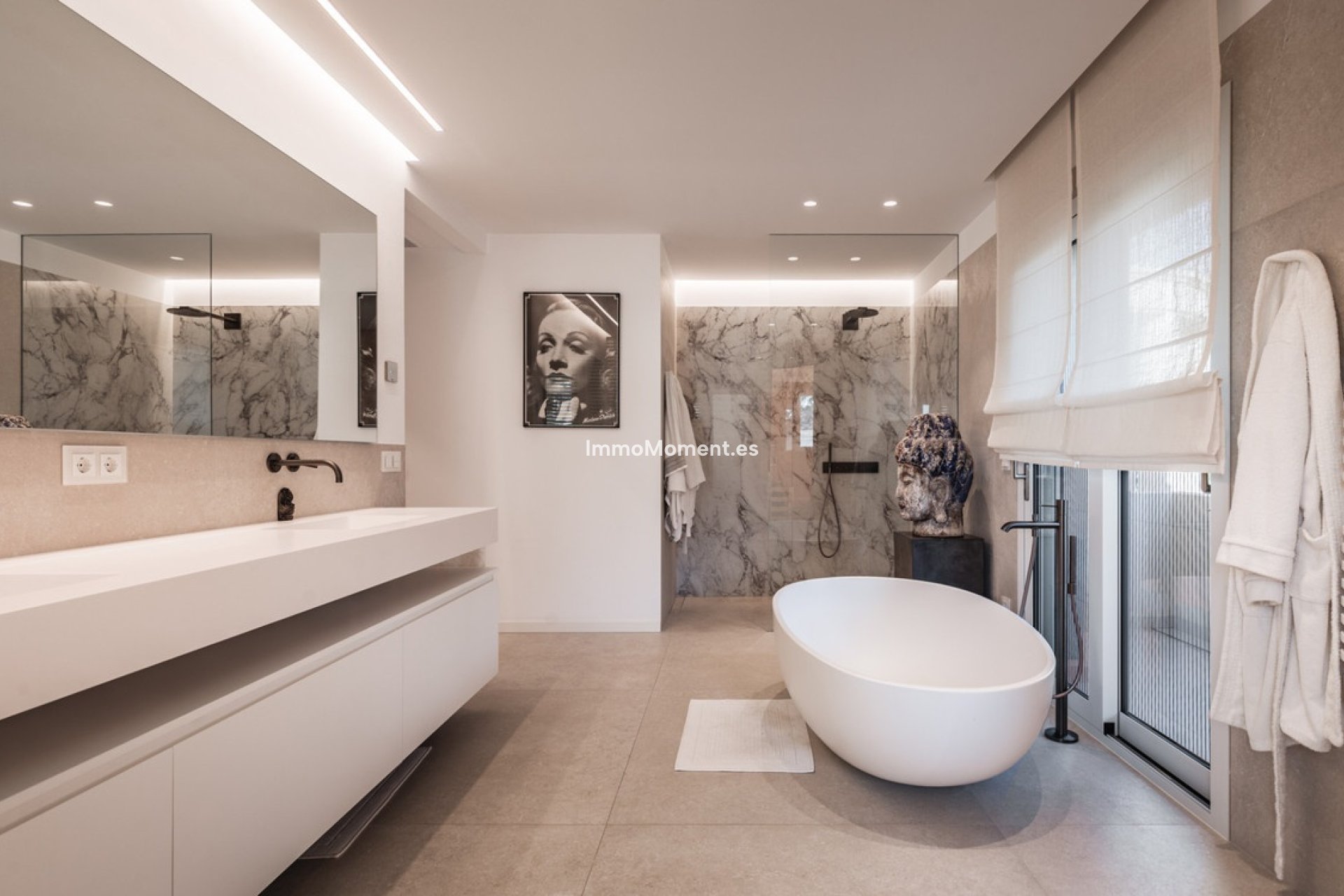 Resale - Apartment - Marbella - Nueva Andalucía