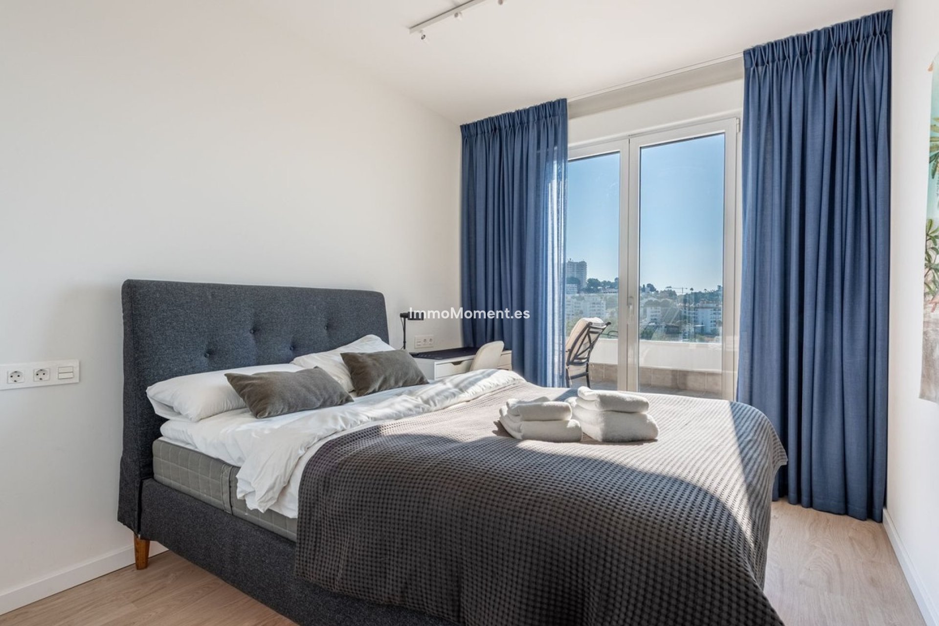 Resale - Apartment - Marbella - Nueva Andalucía