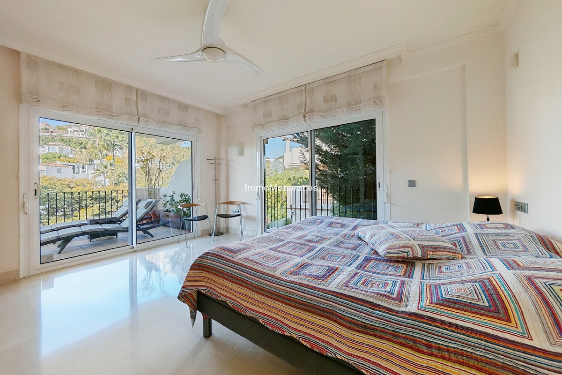 Resale - Apartment - Marbella - Nueva Andalucía