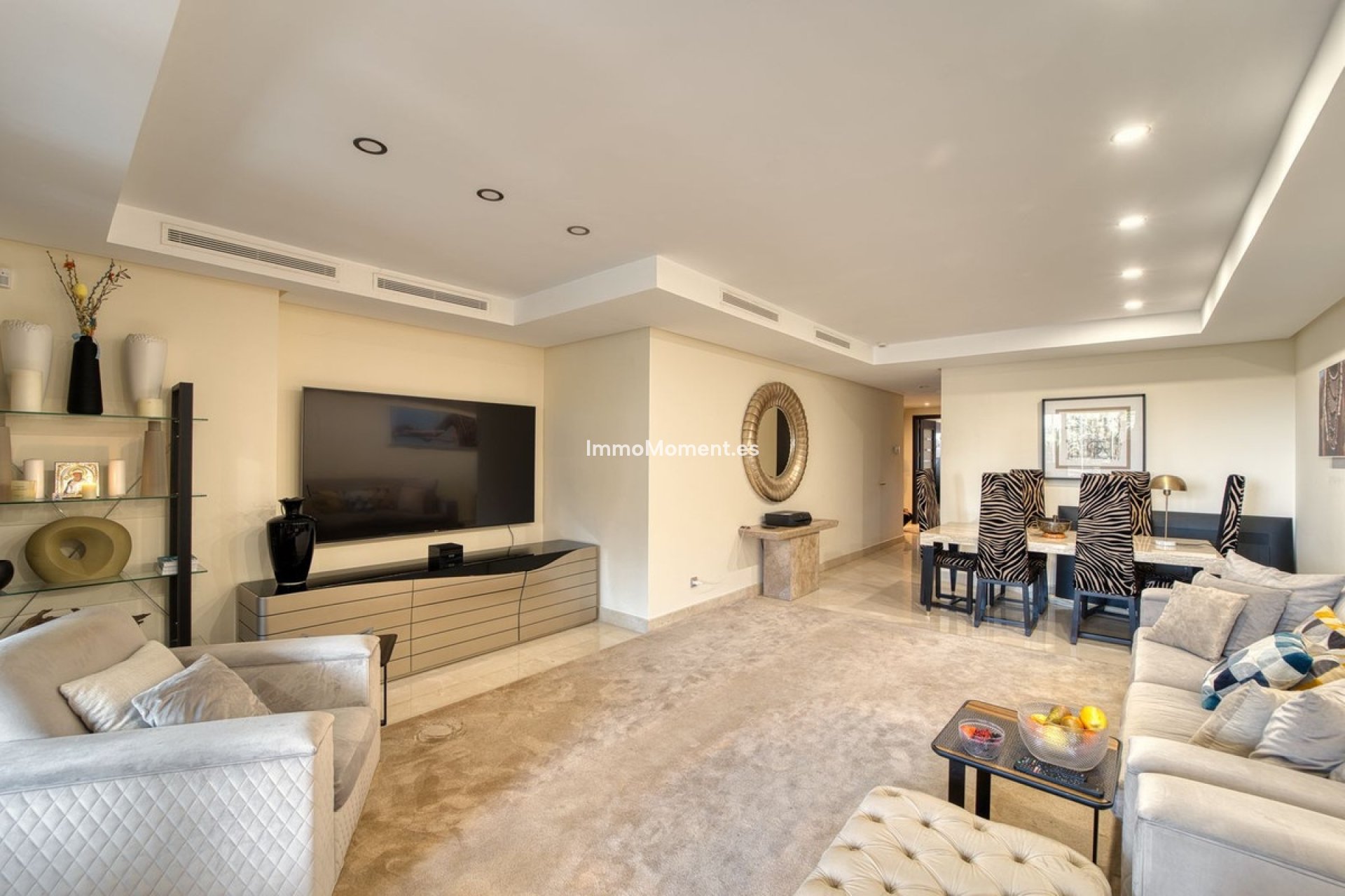 Resale - Apartment - Marbella - Nueva Andalucía