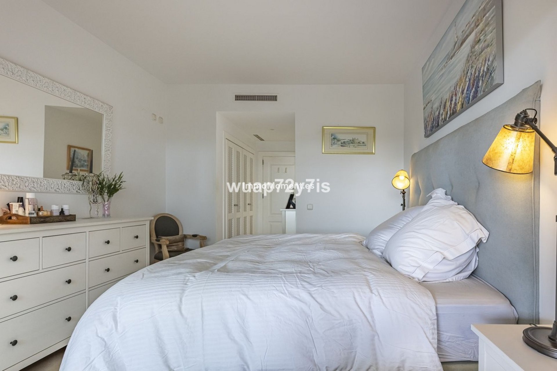 Resale - Apartment - Marbella - Nueva Andalucía