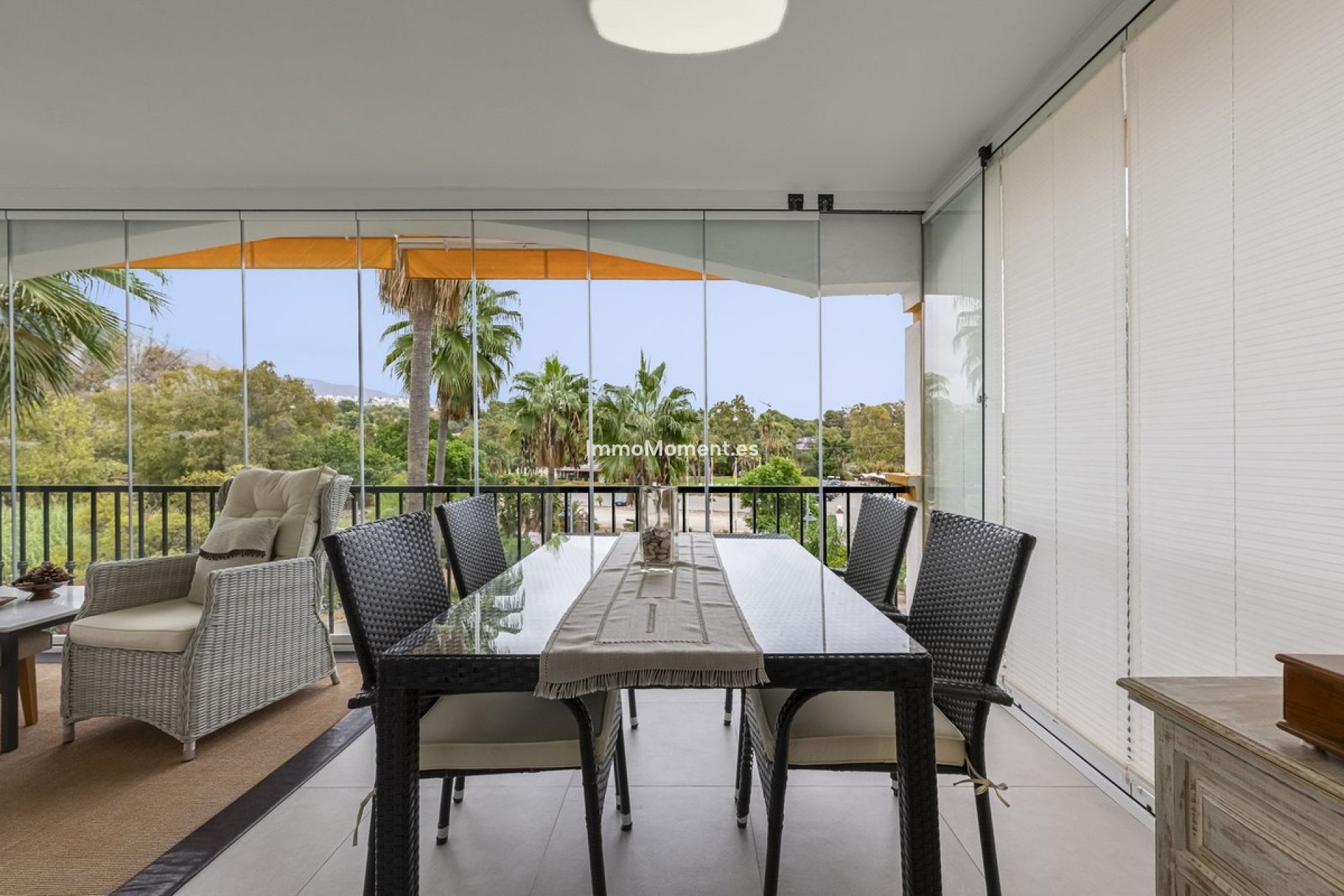 Resale - Apartment - Marbella - Nueva Andalucía