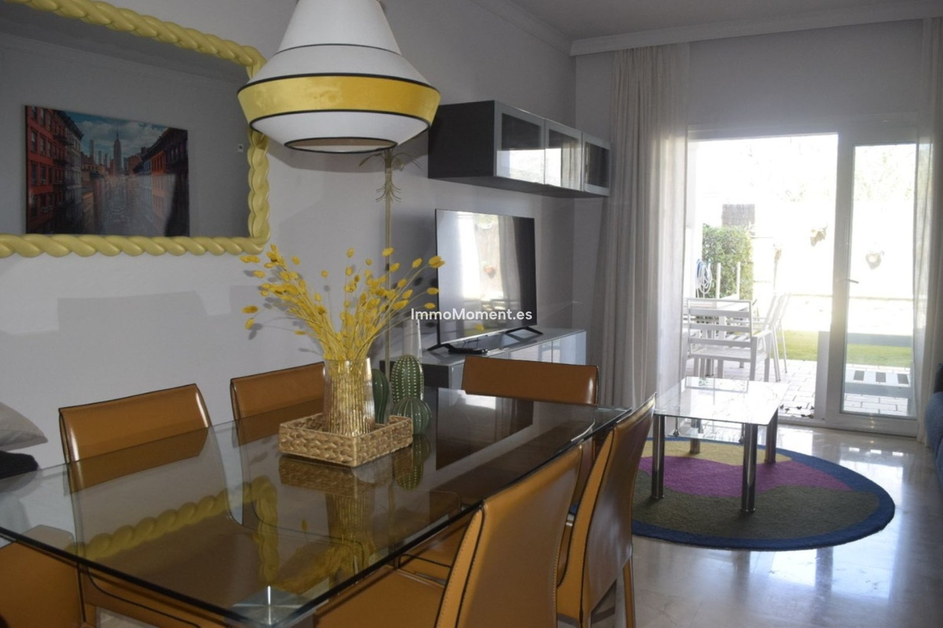 Resale - Apartment - Marbella - Nueva Andalucía