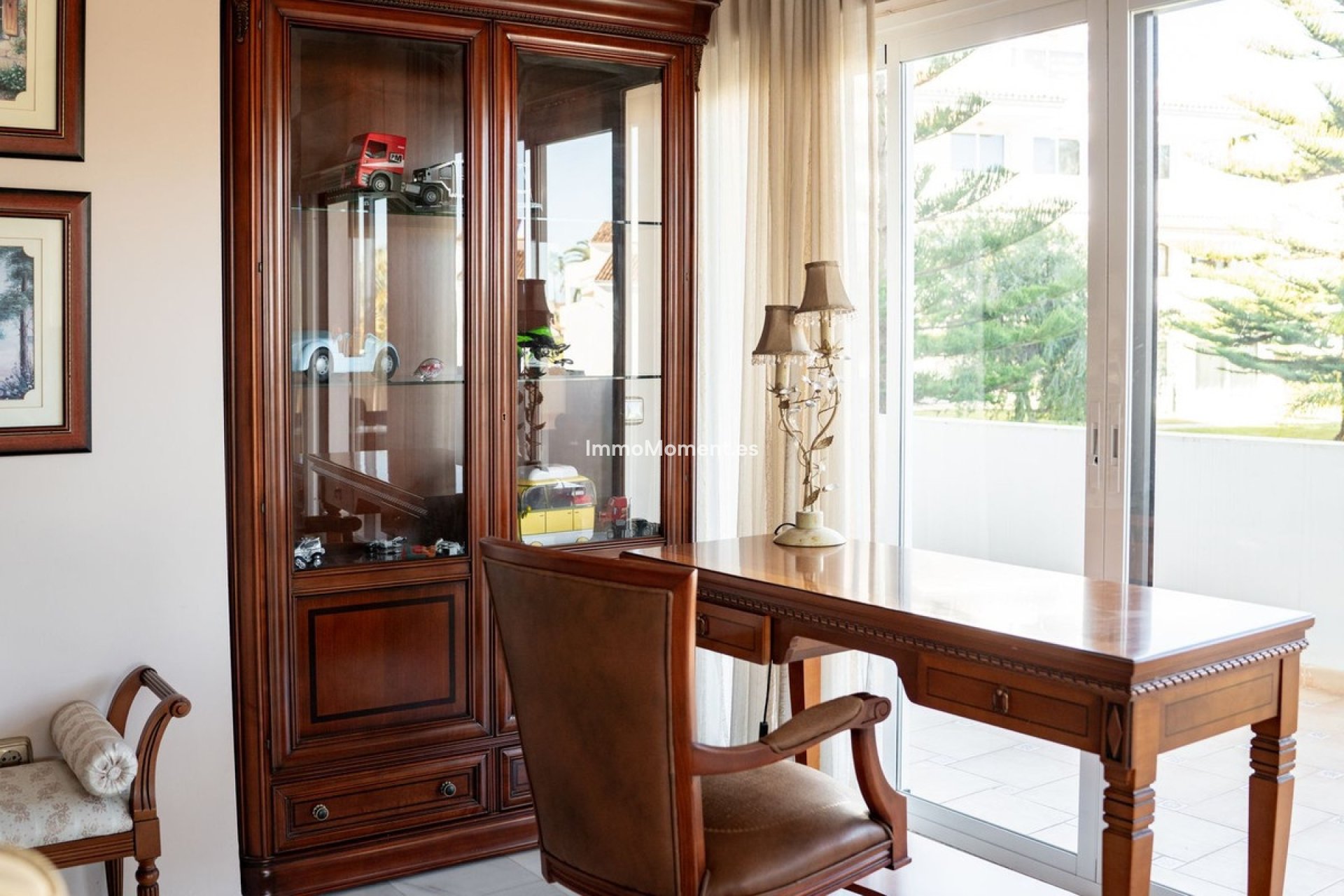 Resale - Apartment - Marbella - Nueva Andalucía