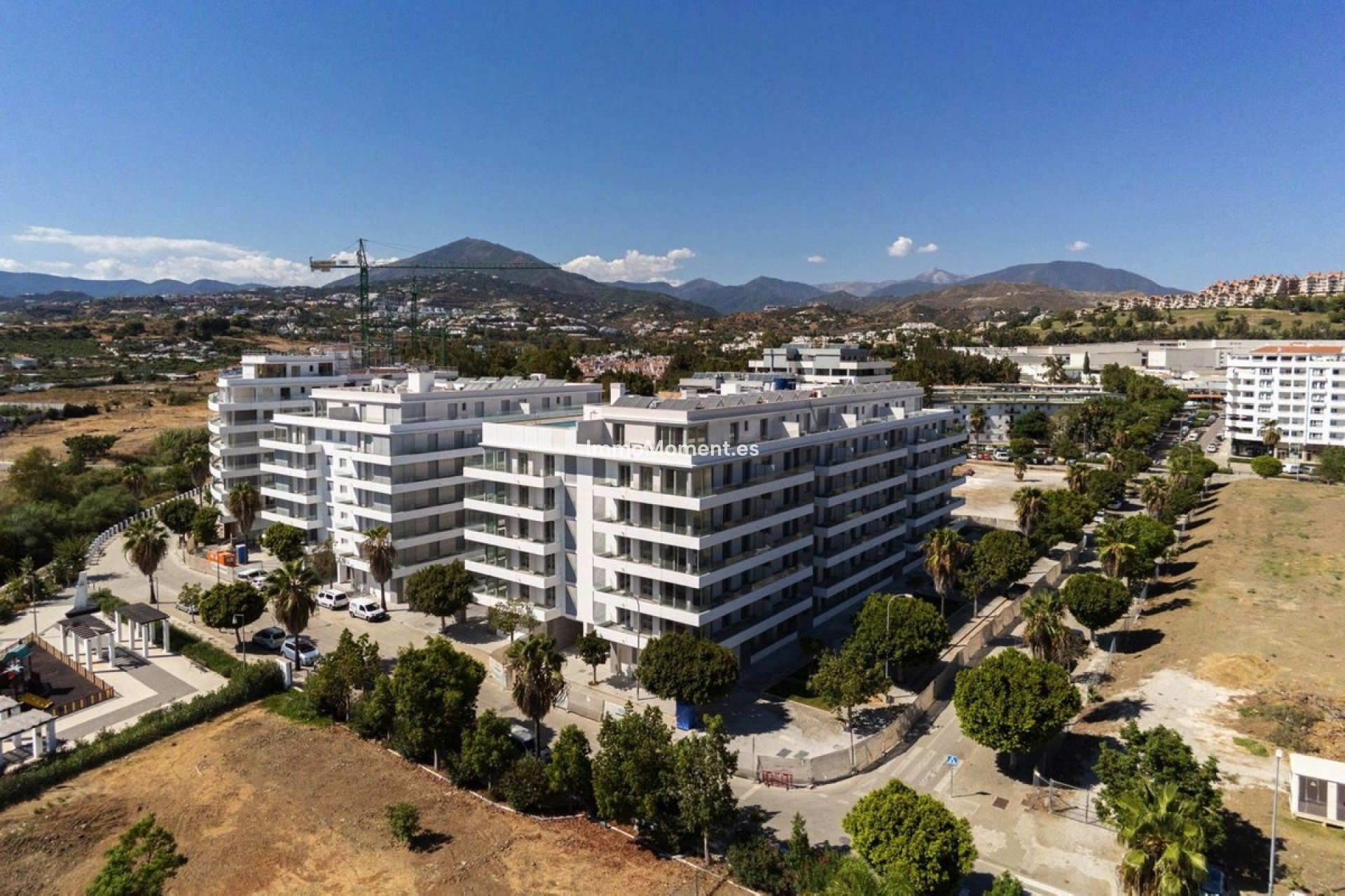 Resale - Apartment - Marbella - Nueva Andalucía