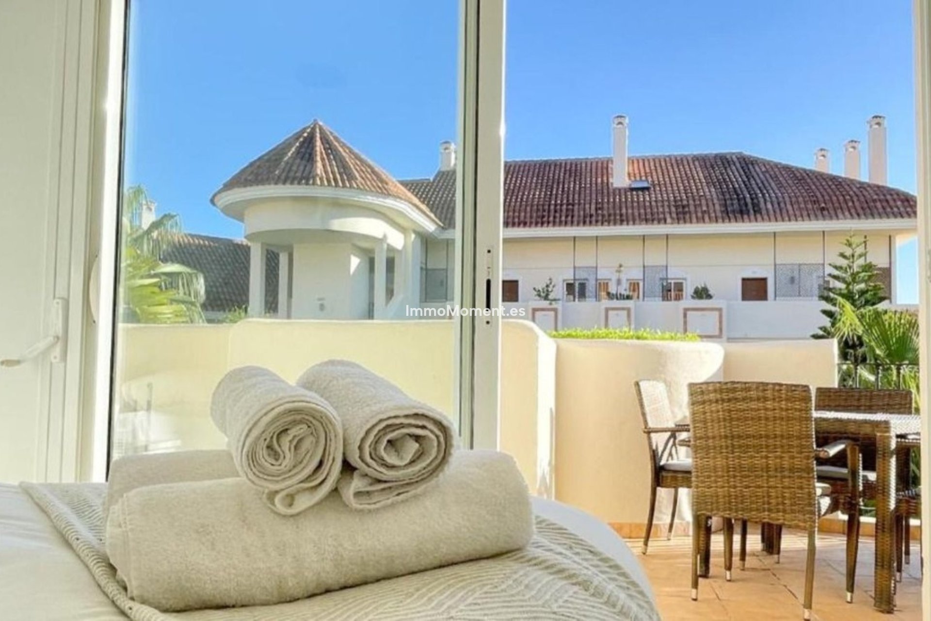 Resale - Apartment - Marbella - Nueva Andalucía