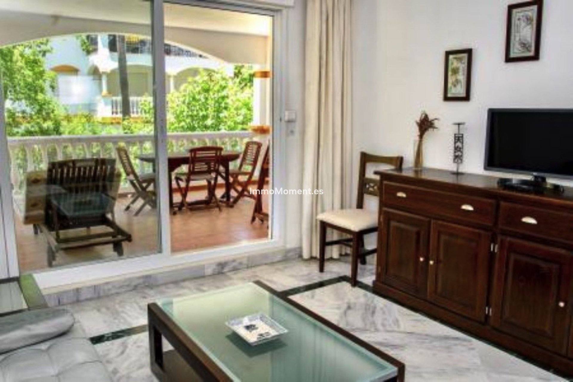 Resale - Apartment - Marbella - Nueva Andalucía