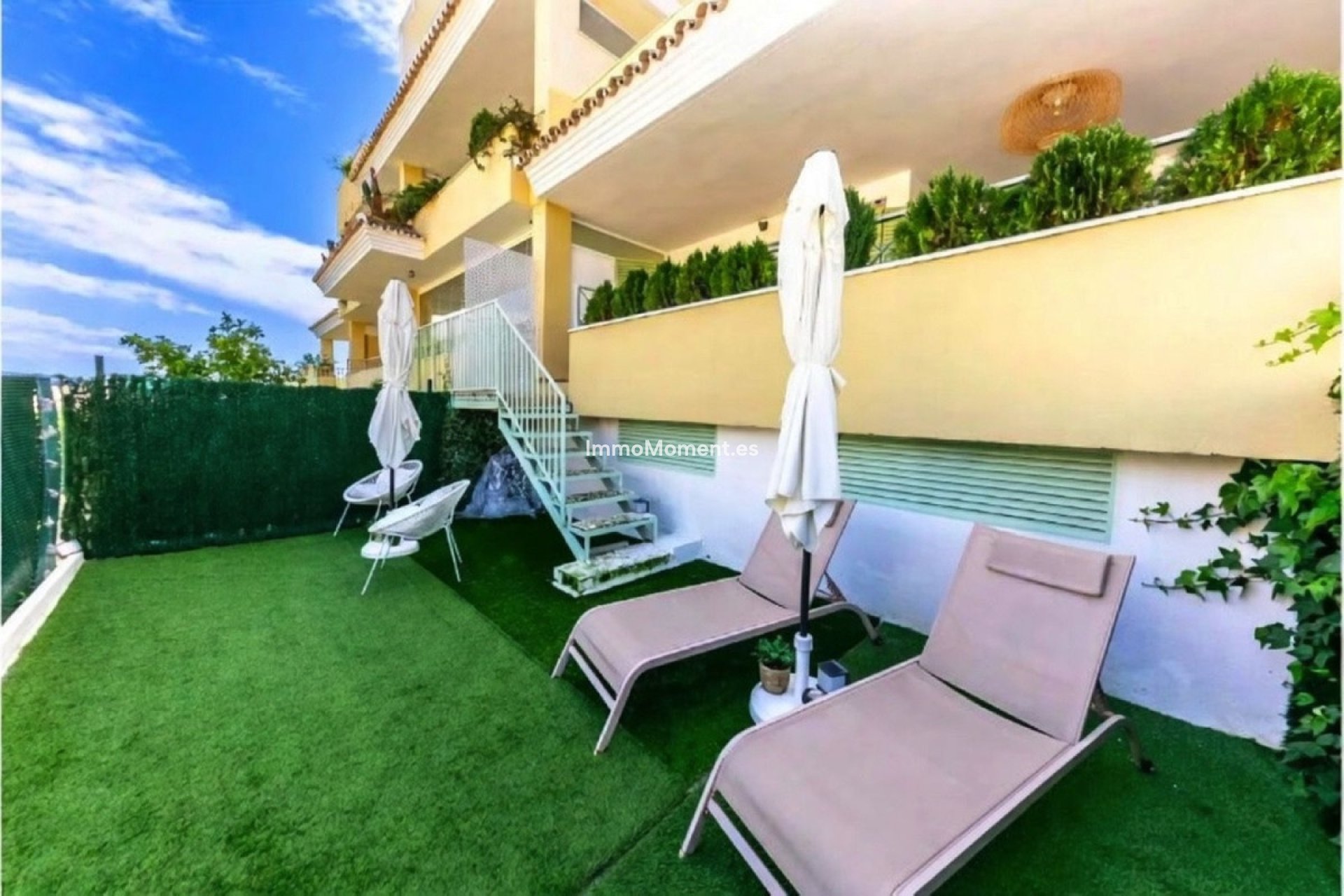 Resale - Apartment - Marbella - Nueva Andalucía