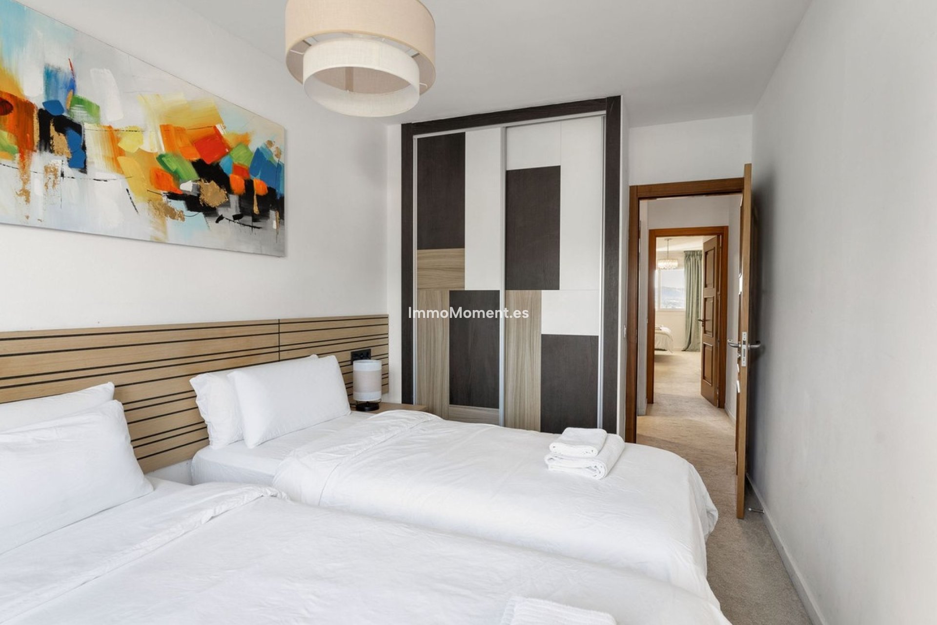 Resale - Apartment - Marbella - Nueva Andalucía