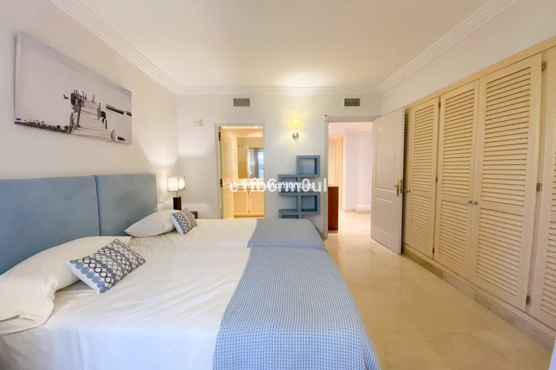 Resale - Apartment - Marbella - Nueva Andalucía