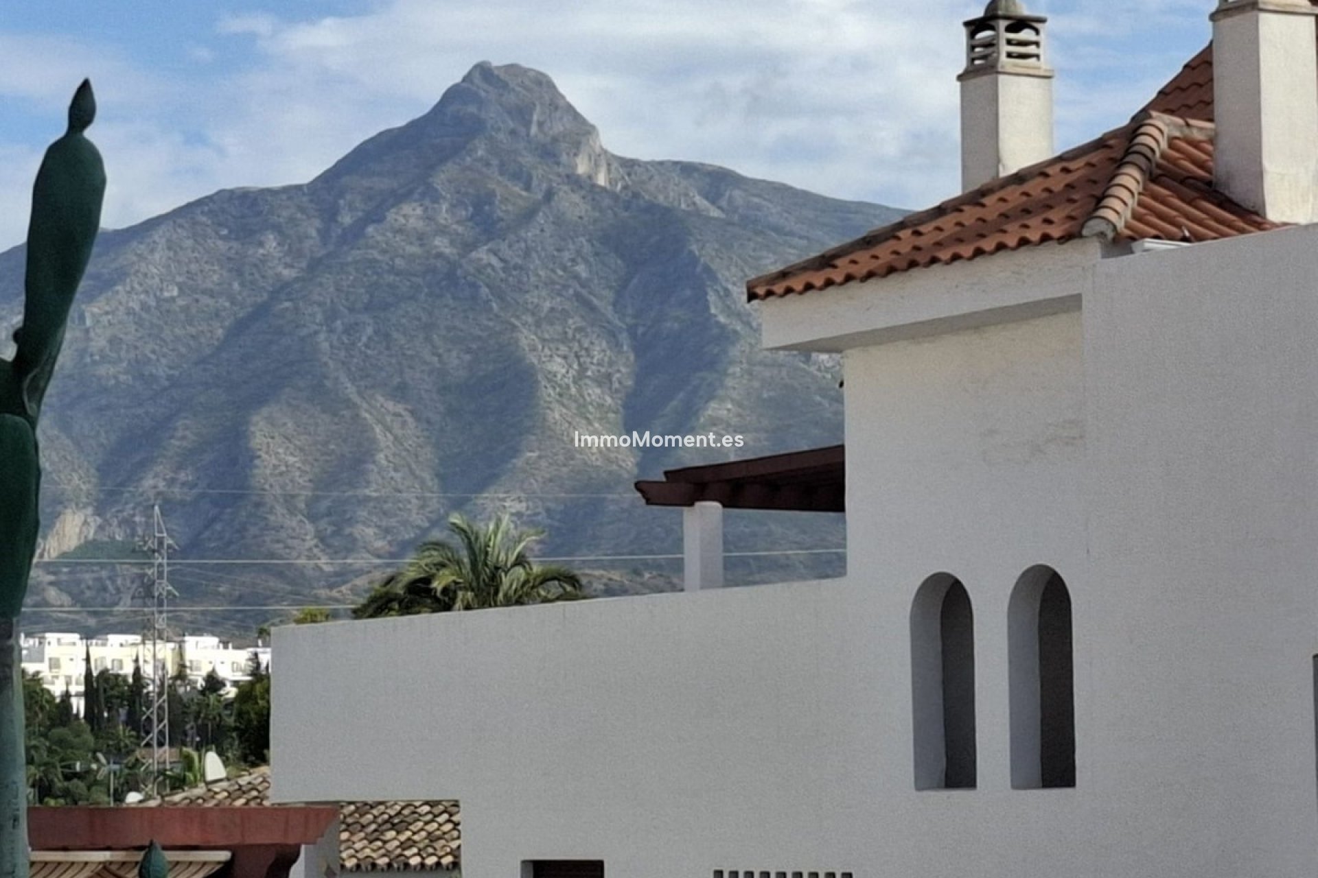Resale - Apartment - Marbella - Nueva Andalucía