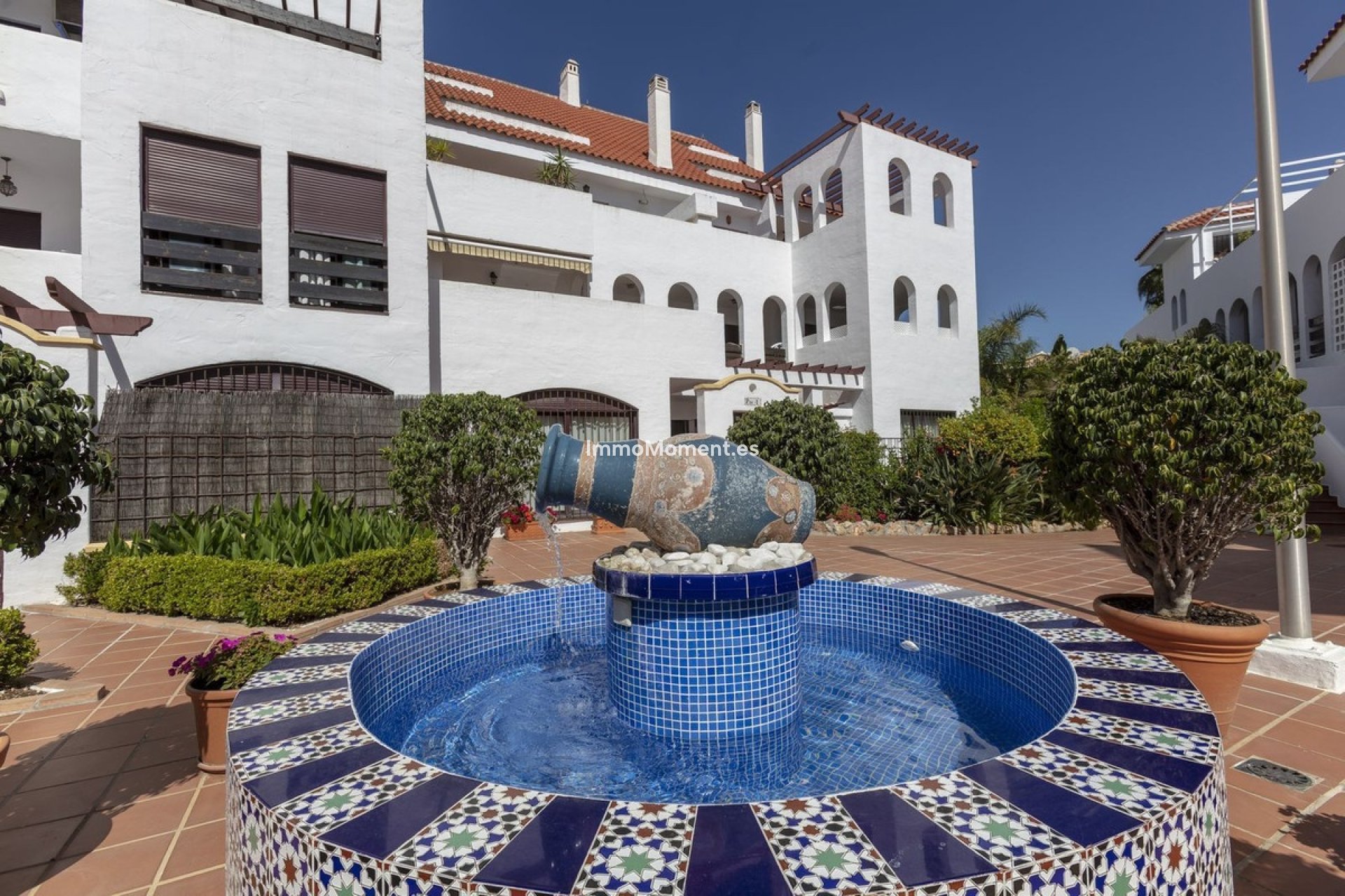 Resale - Apartment - Marbella - Nueva Andalucía