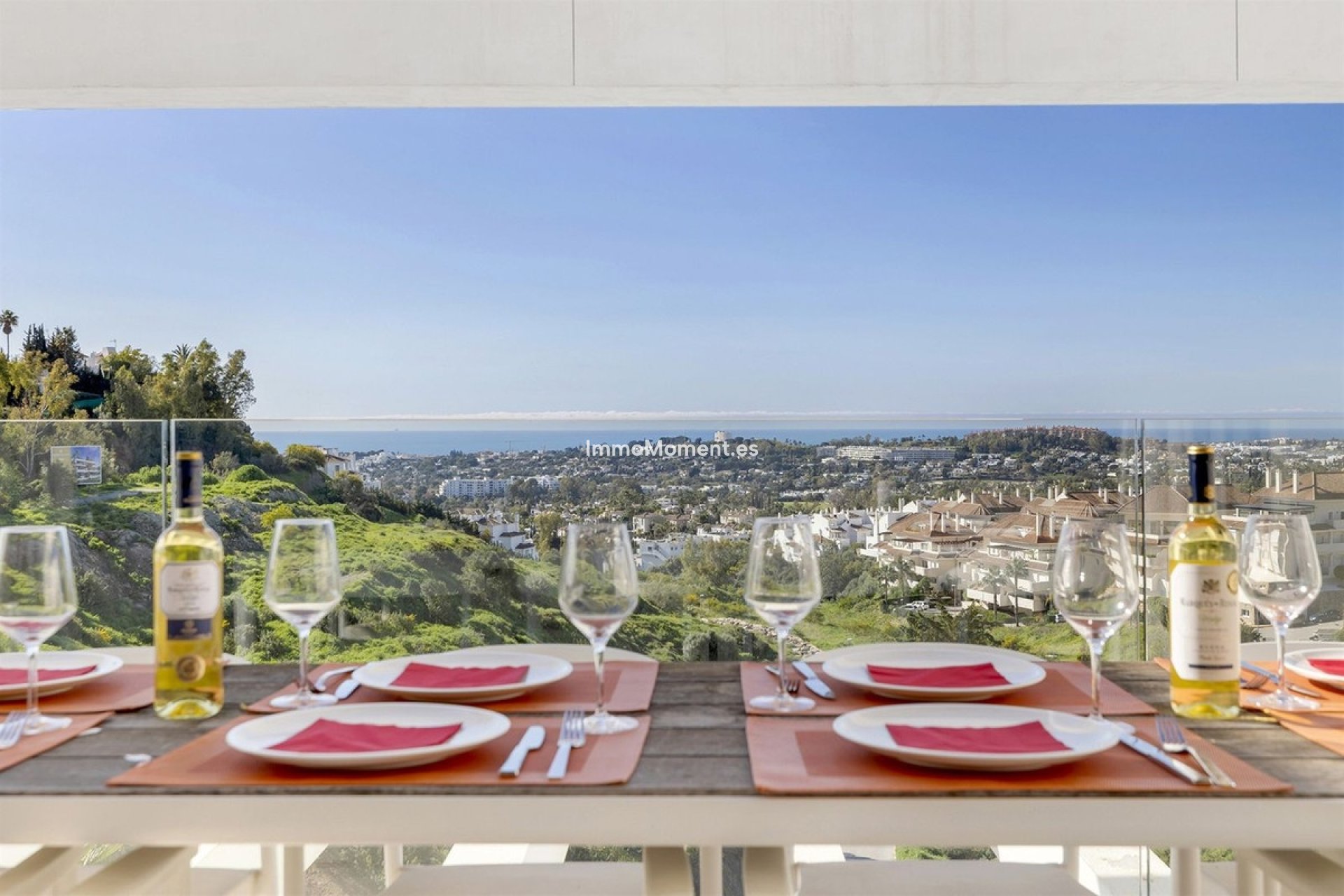 Resale - Apartment - Marbella - Nueva Andalucía