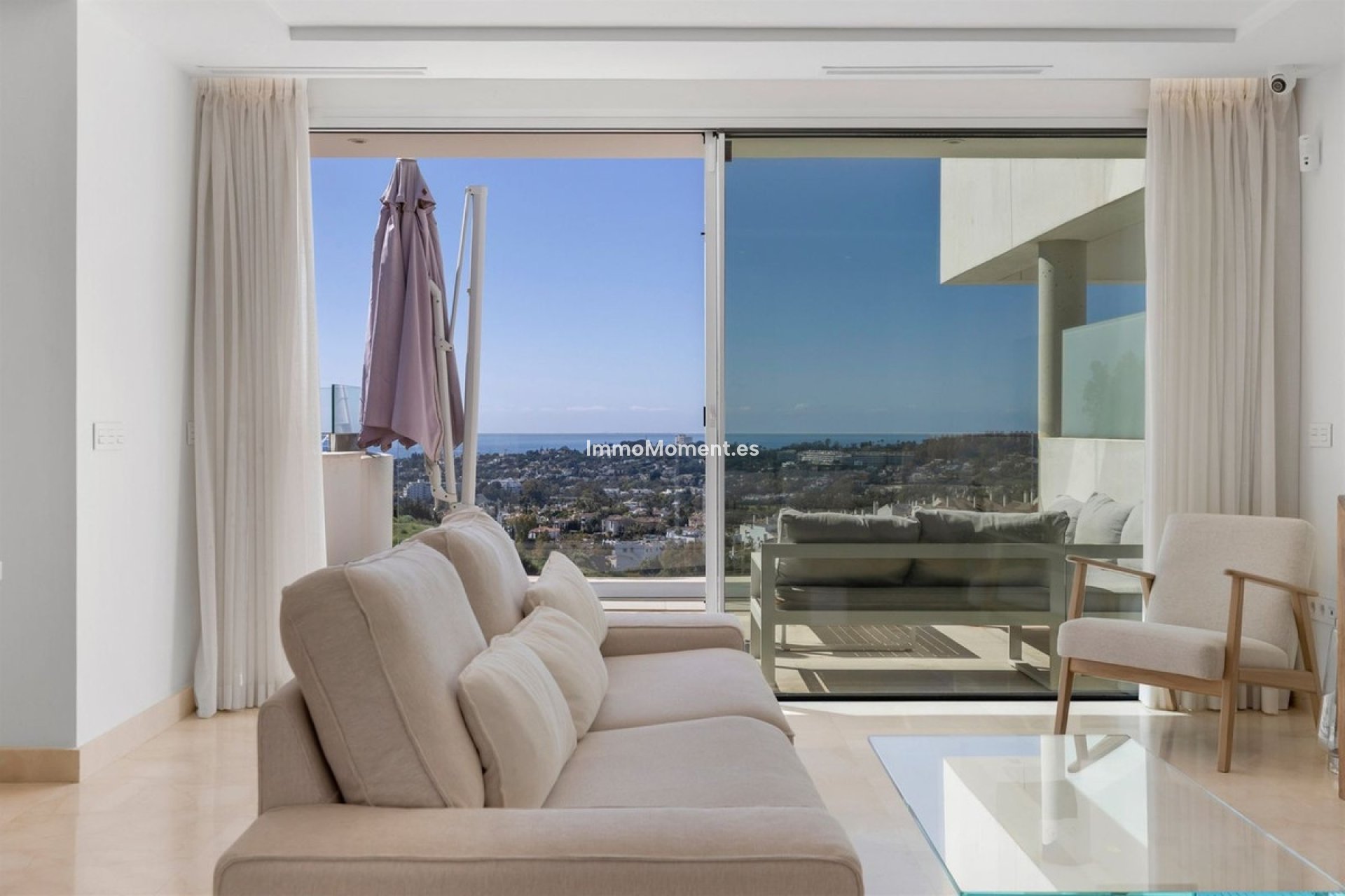 Resale - Apartment - Marbella - Nueva Andalucía