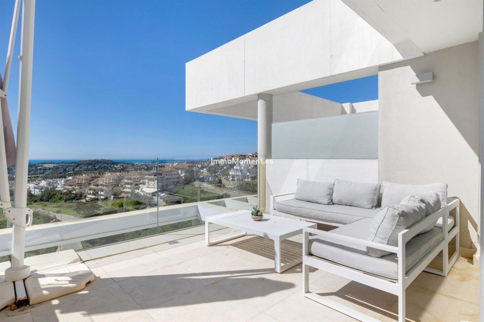 Resale - Apartment - Marbella - Nueva Andalucía