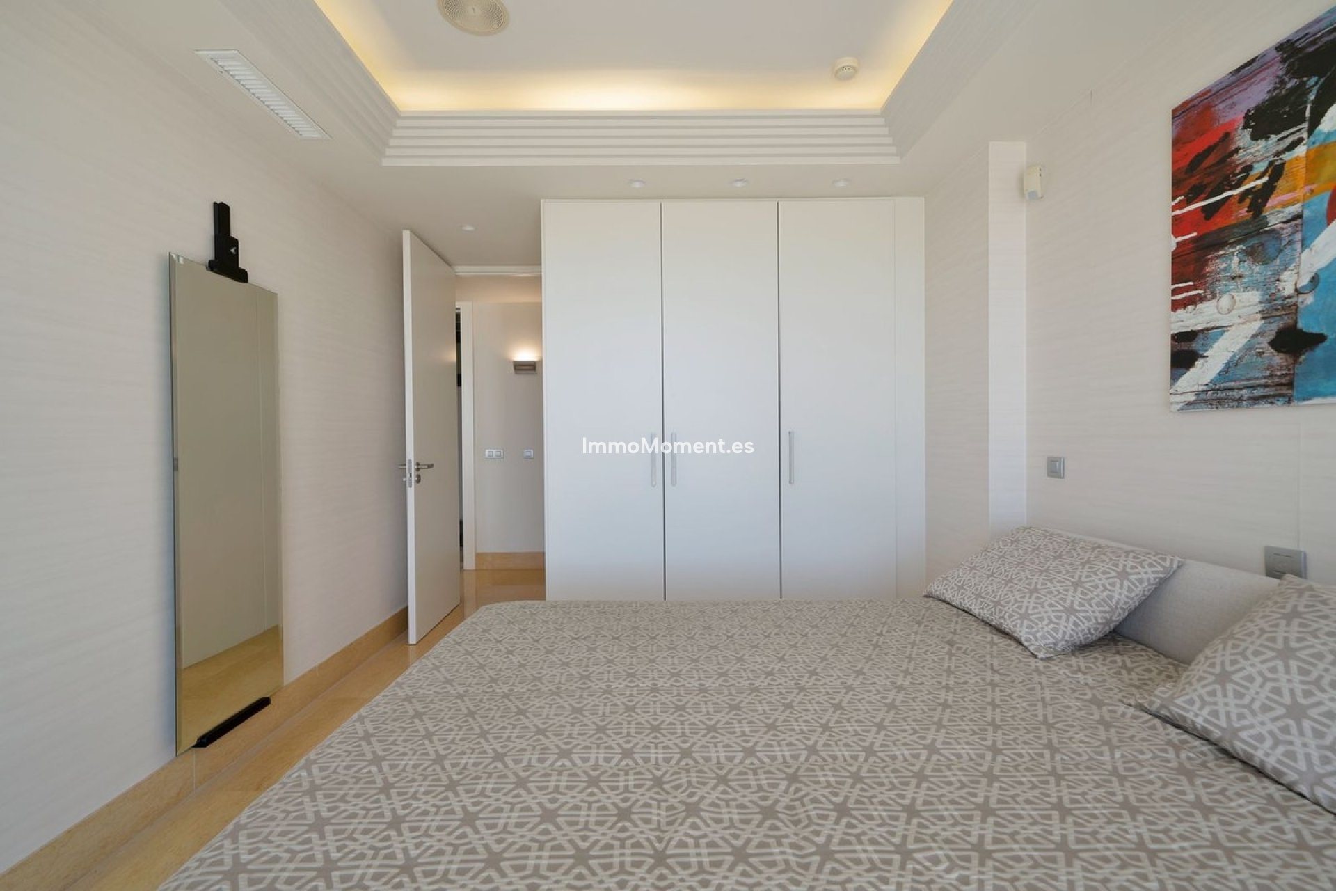 Resale - Apartment - Marbella - Nueva Andalucía