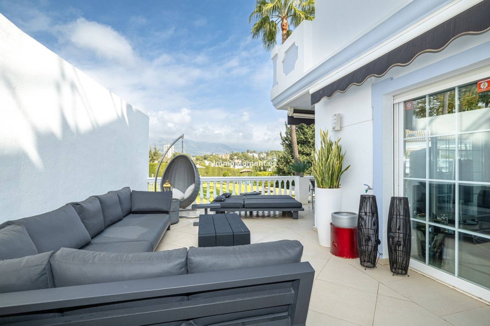 Resale - Apartment - Marbella - Nueva Andalucía
