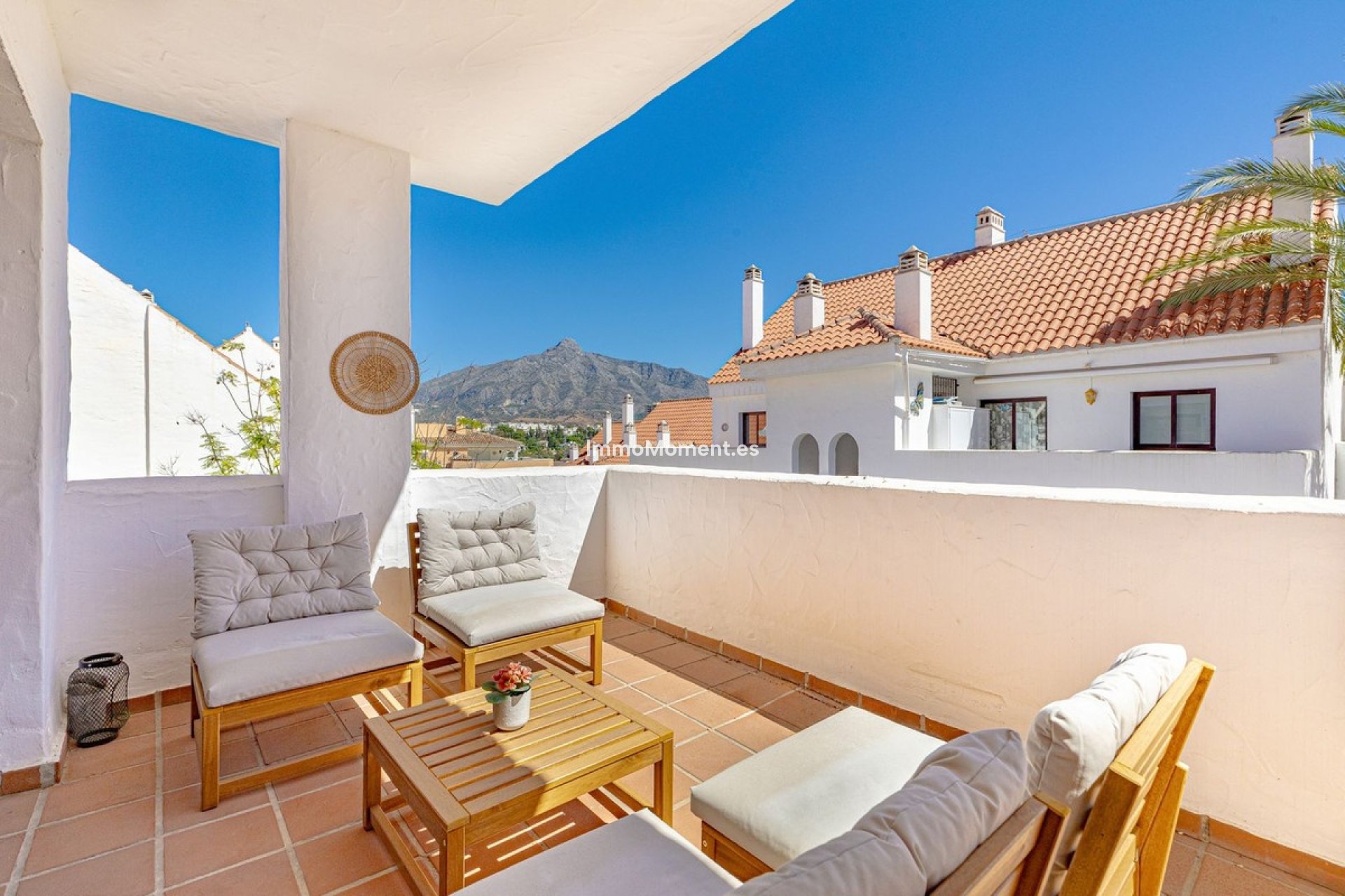 Resale - Apartment - Marbella - Nueva Andalucía