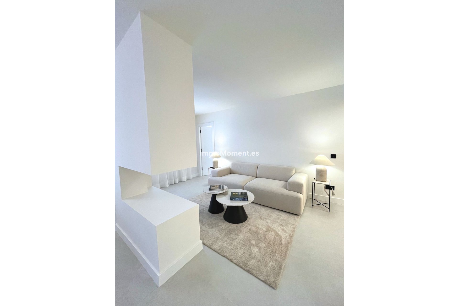 Resale - Apartment - Marbella - Nueva Andalucía