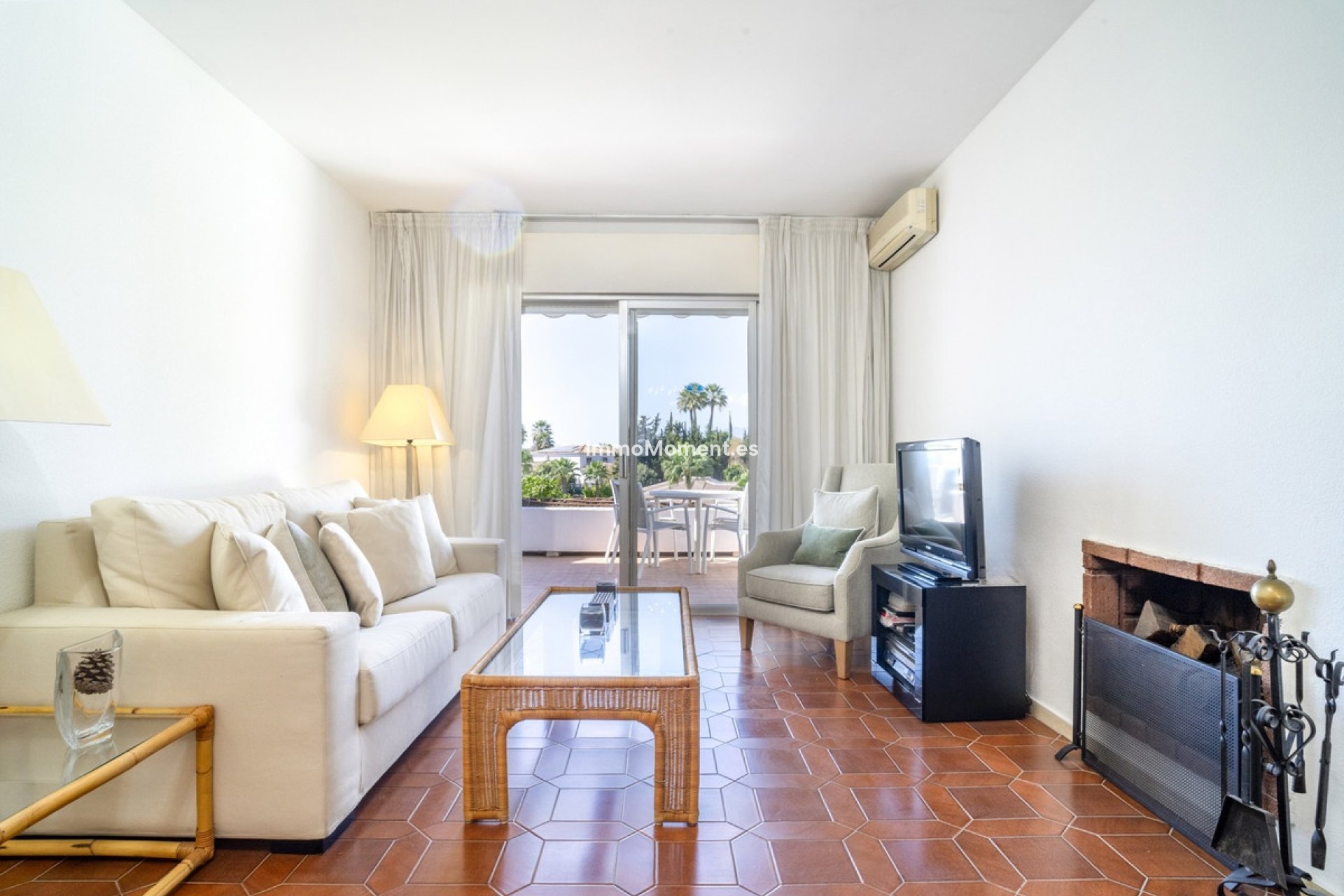 Resale - Apartment - Marbella - Nueva Andalucía