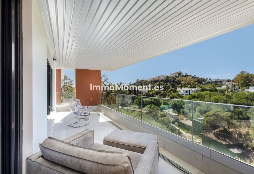 Resale - Apartment - Marbella - Nueva Andalucía