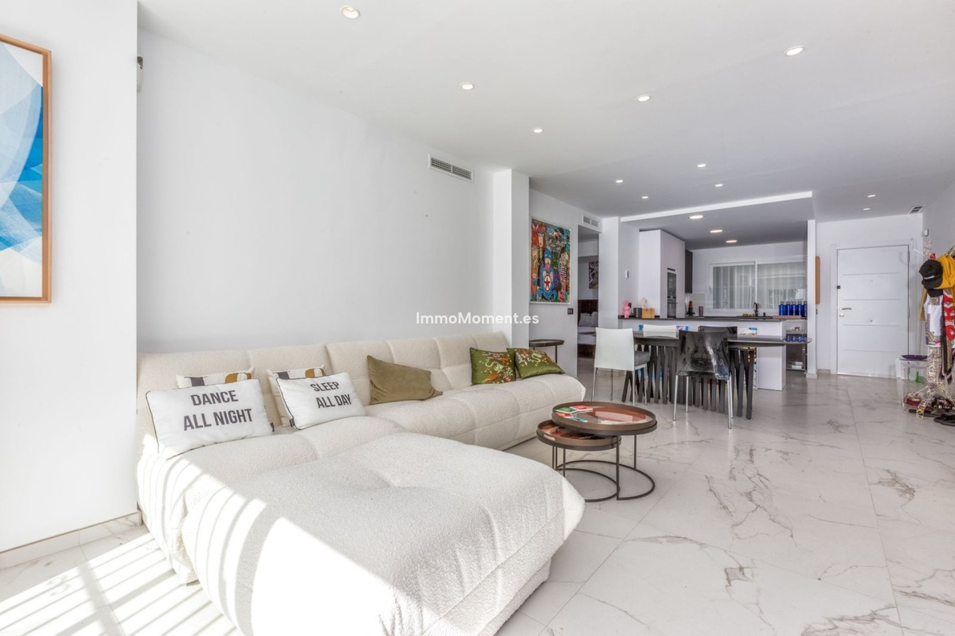 Resale - Apartment - Marbella - Nueva Andalucía