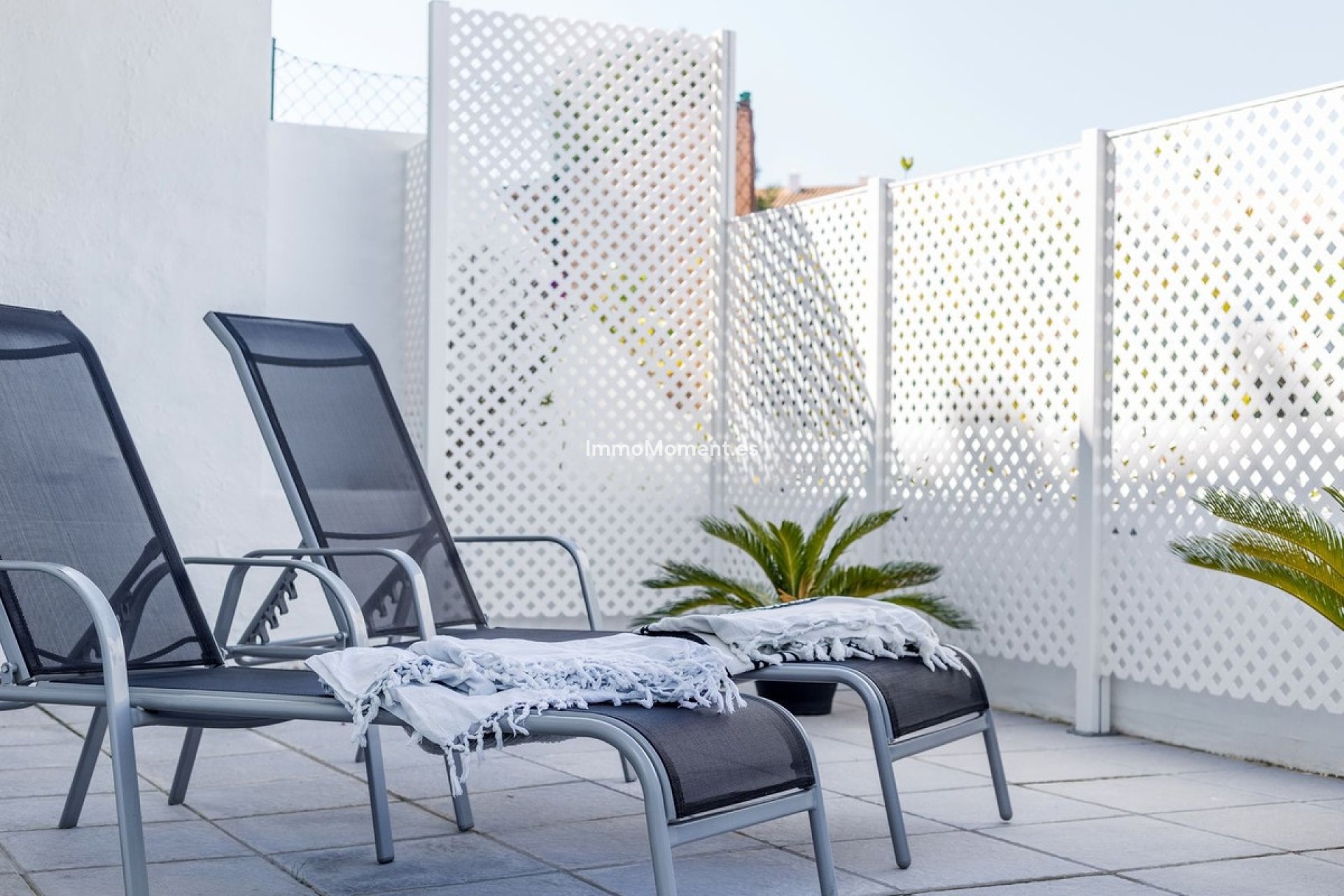 Resale - Apartment - Marbella - Nueva Andalucía