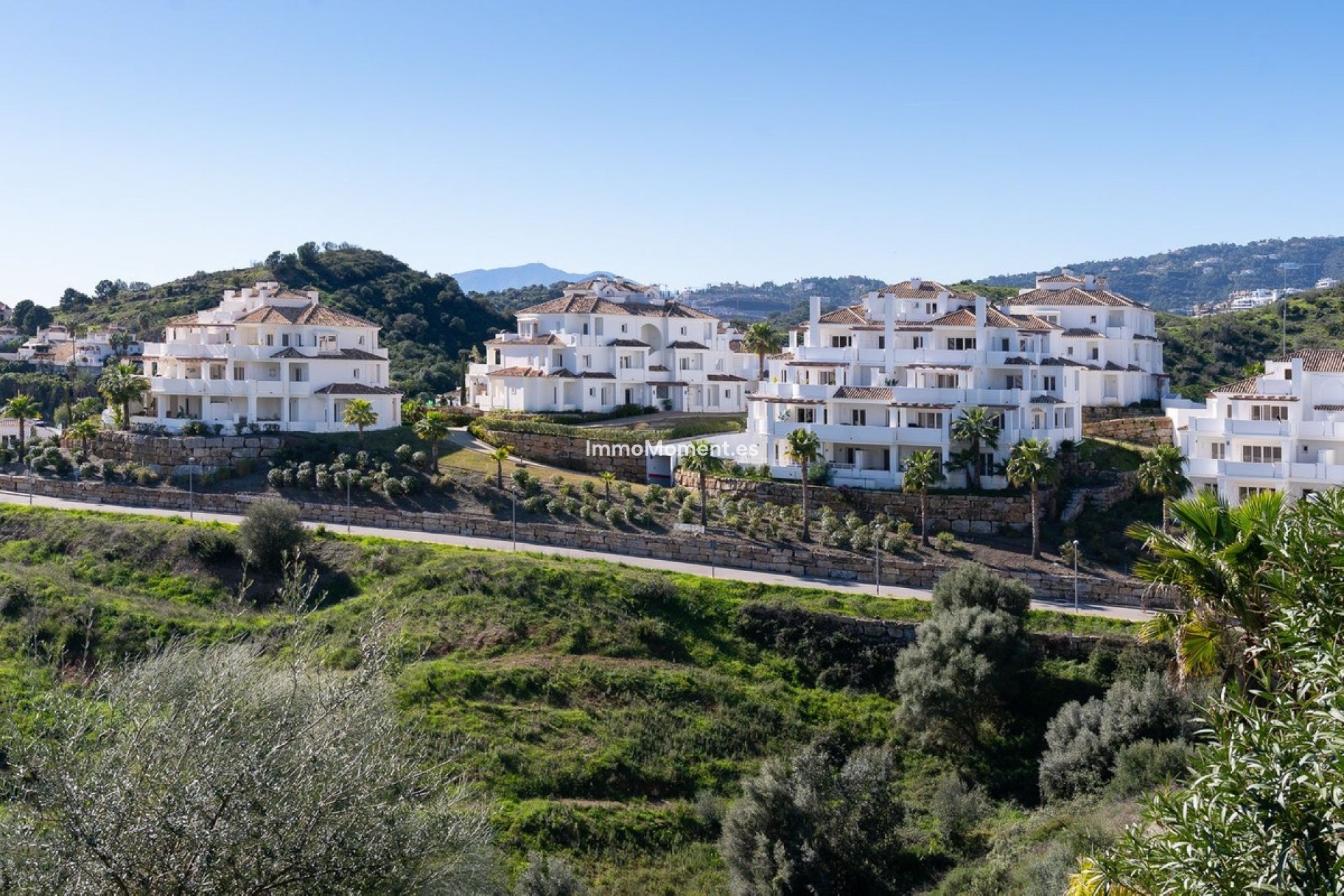 Resale - Apartment - Marbella - Nueva Andalucía