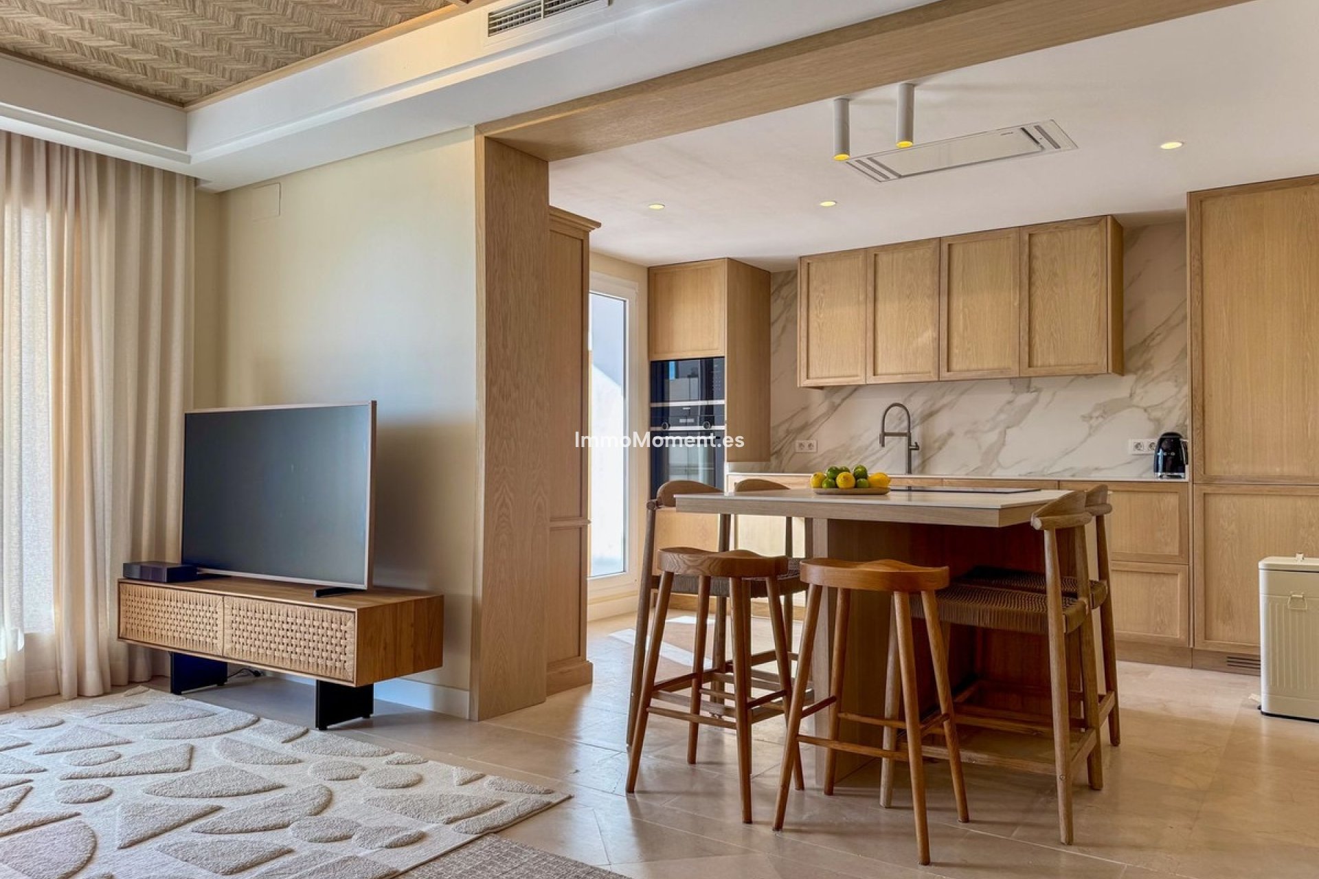 Resale - Apartment - Marbella - Nueva Andalucía