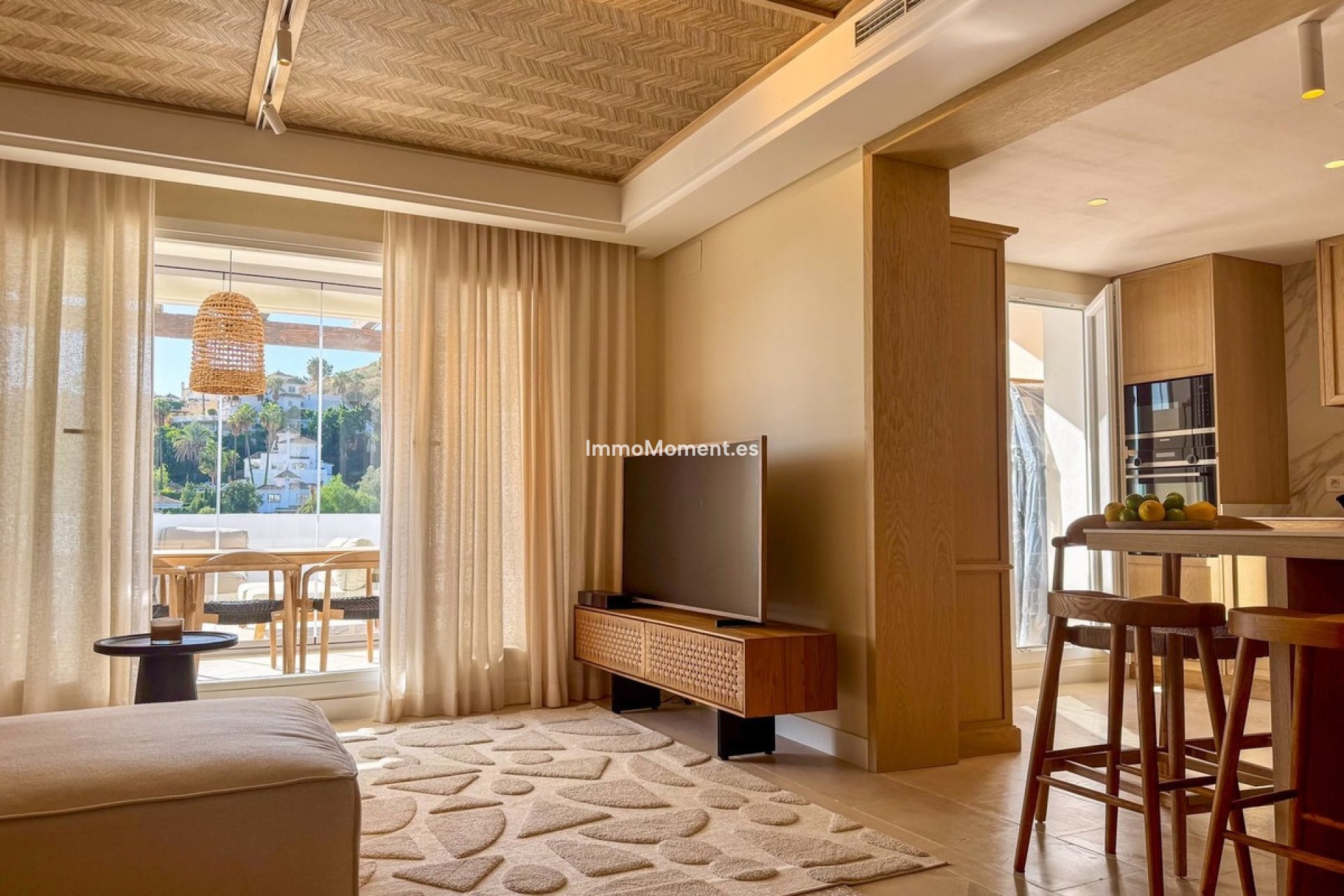 Resale - Apartment - Marbella - Nueva Andalucía