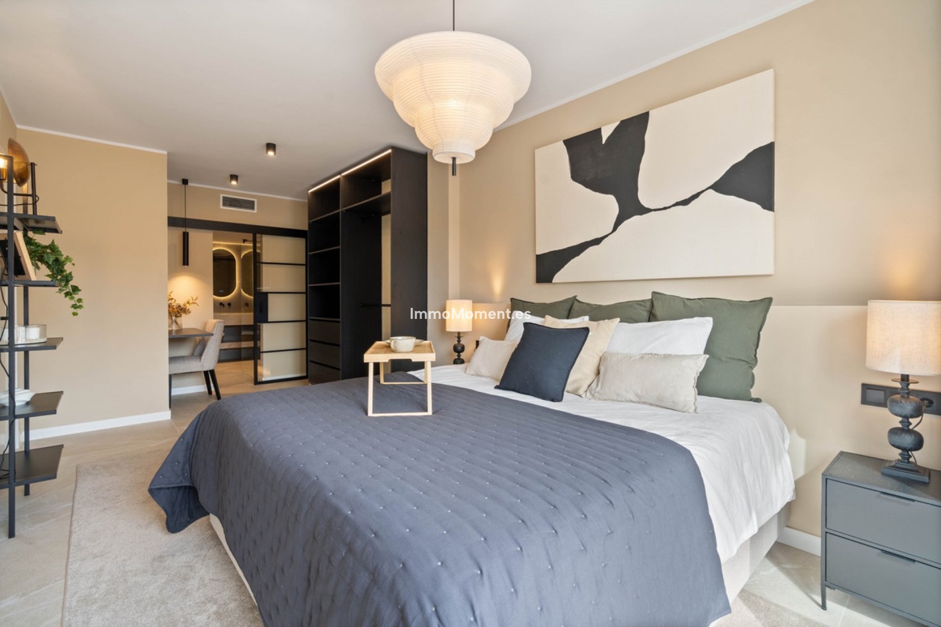 Resale - Apartment - Marbella - Nueva Andalucía